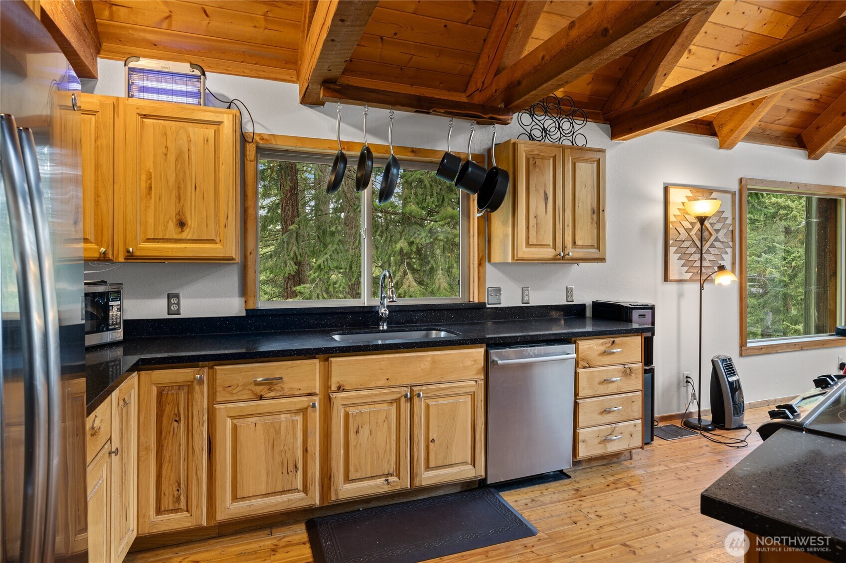8607 Upper Peoh Point Road