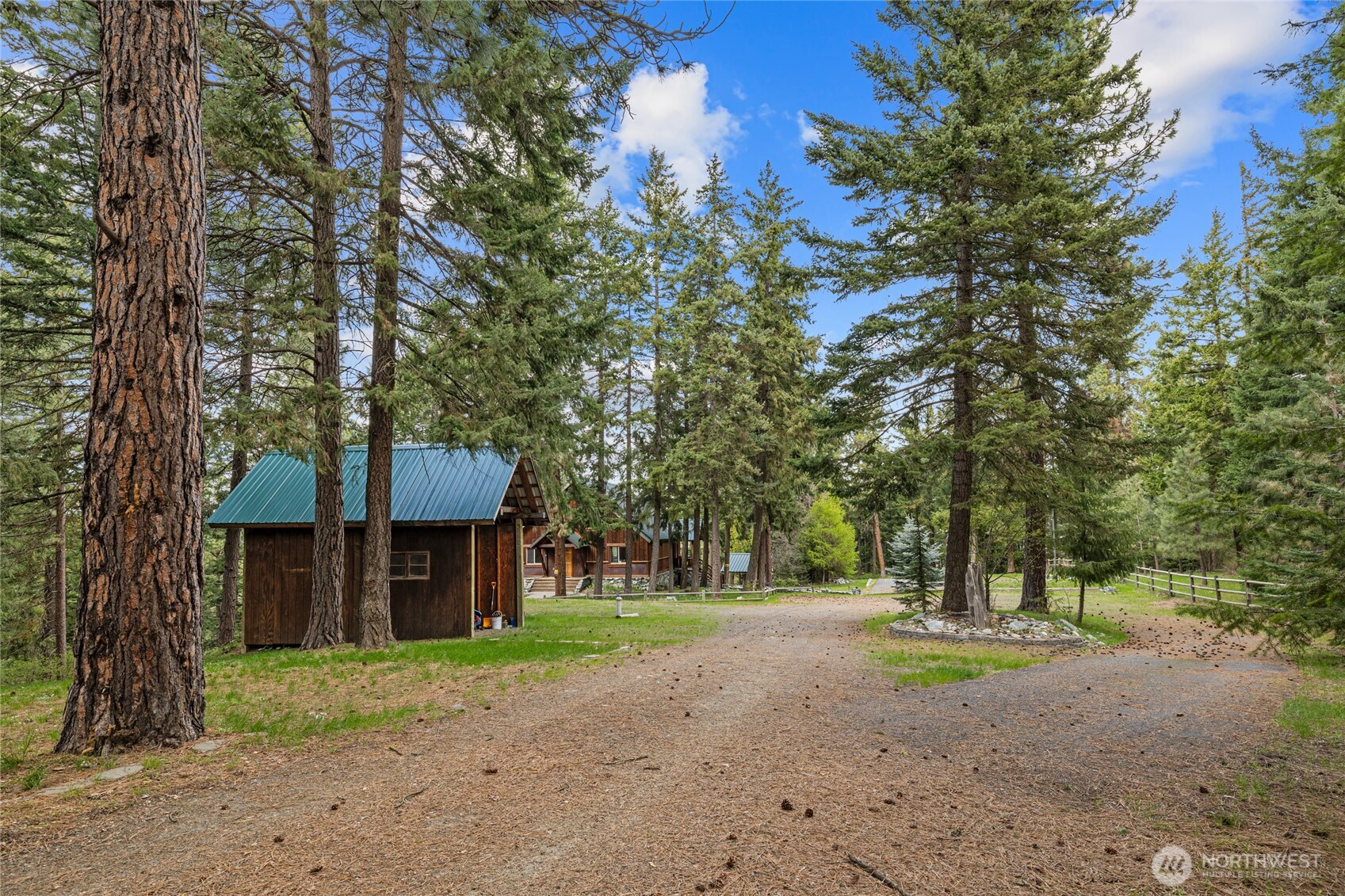 8607 Upper Peoh Point Road
