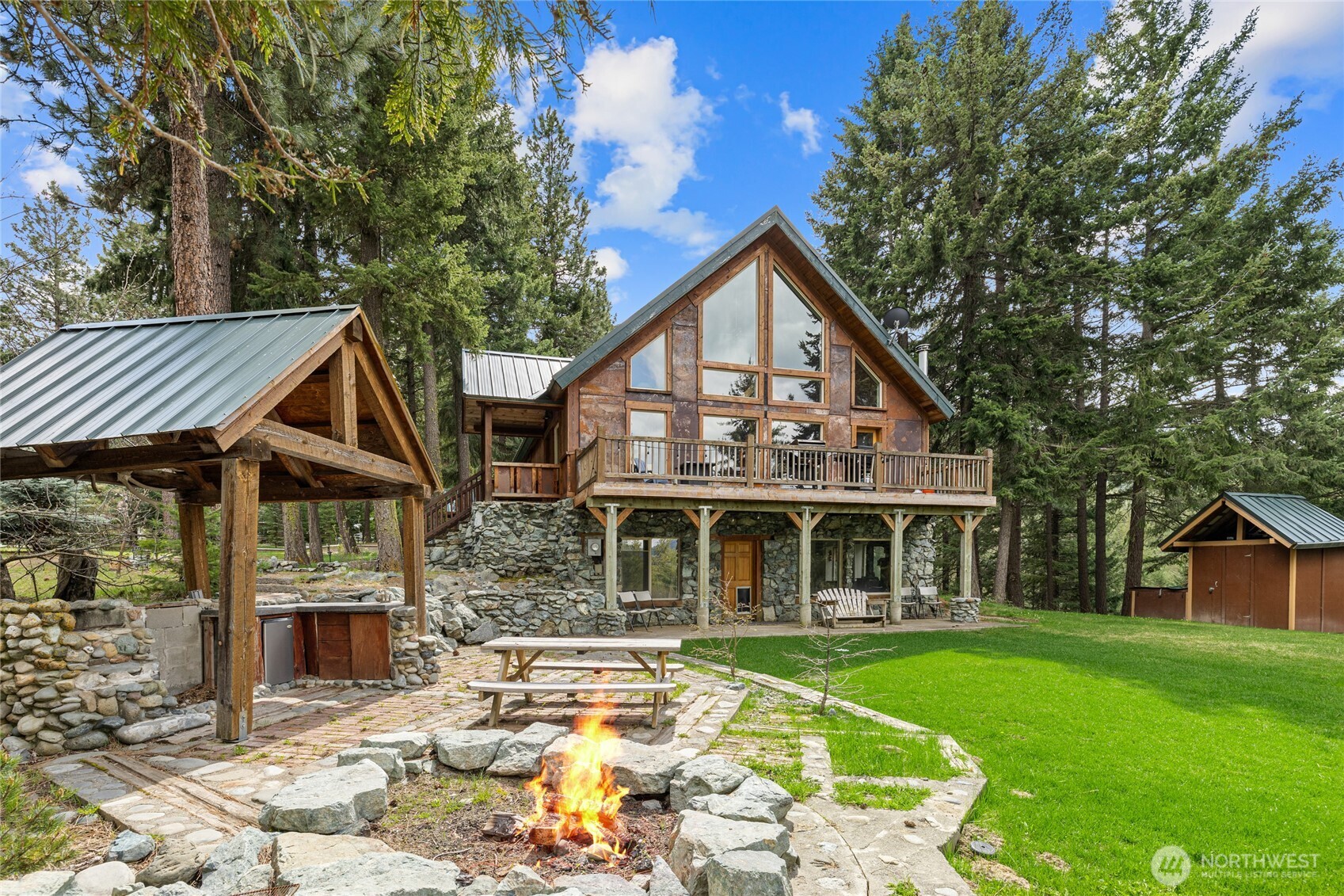 8607 Upper Peoh Point Road