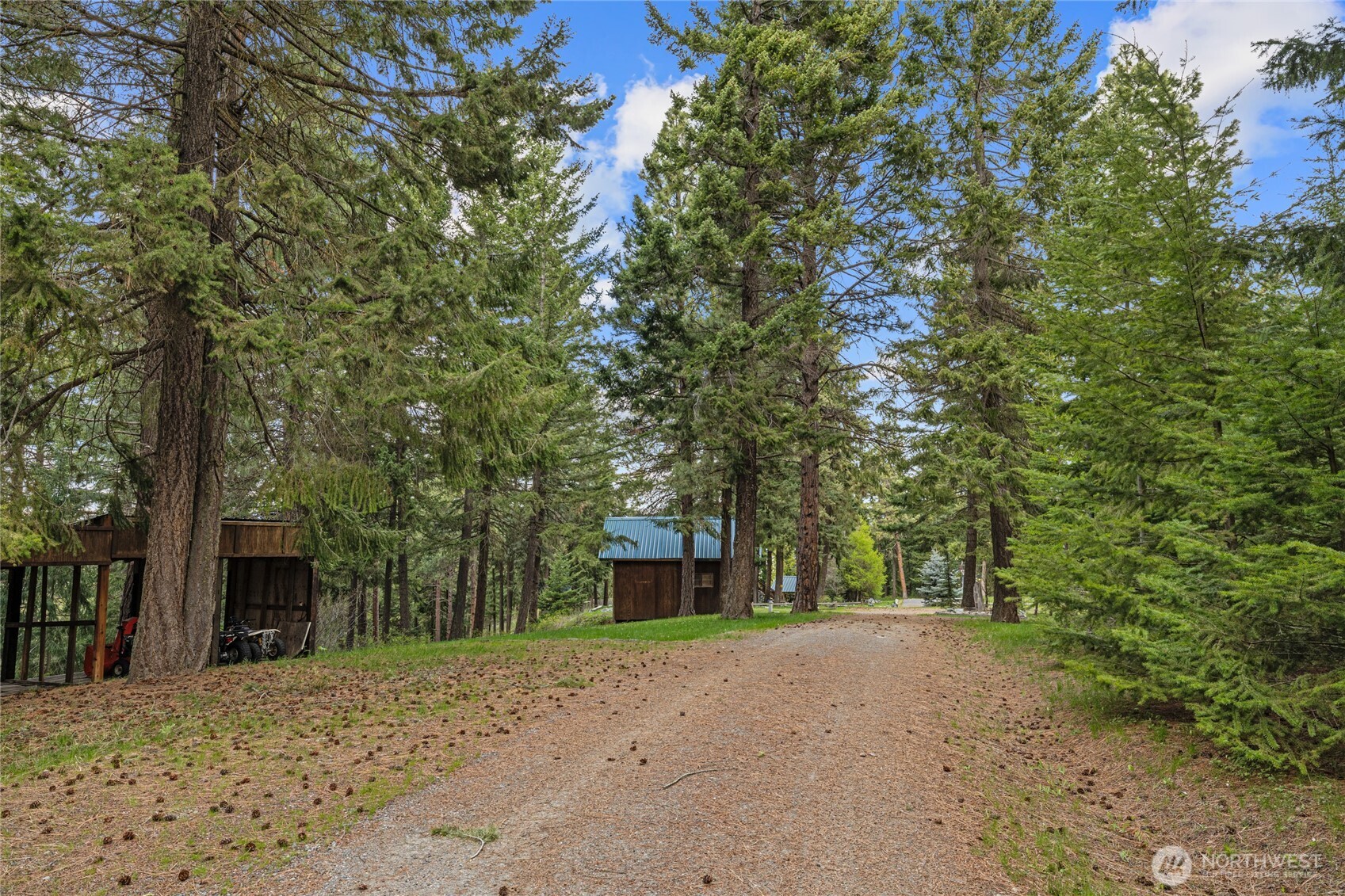 8607 Upper Peoh Point Road