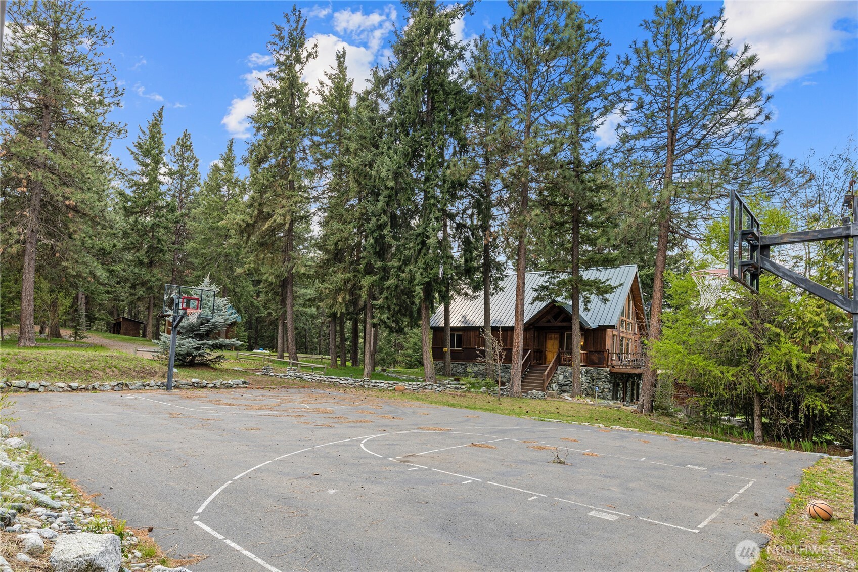 8607 Upper Peoh Point Road