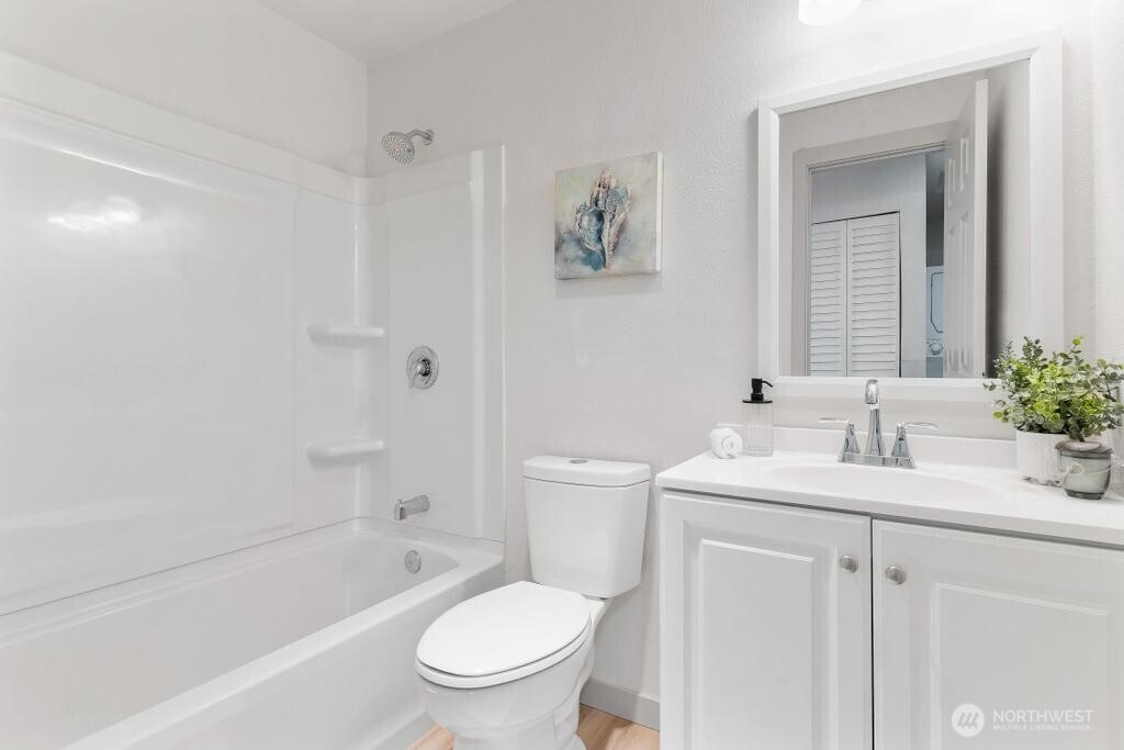 1800 Grant Avenue S Unit: G2