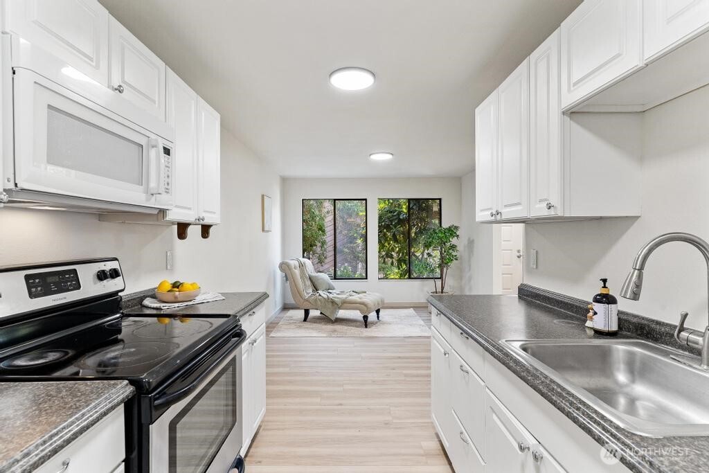 1800 Grant Avenue S Unit: G2