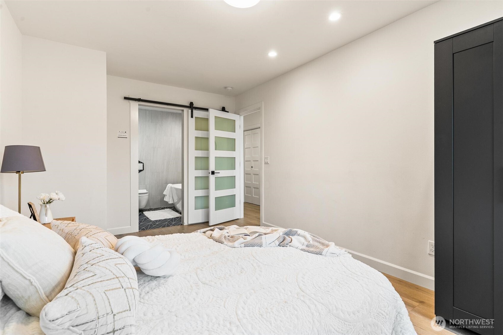 2753 Diamond Loop Unit: 9B