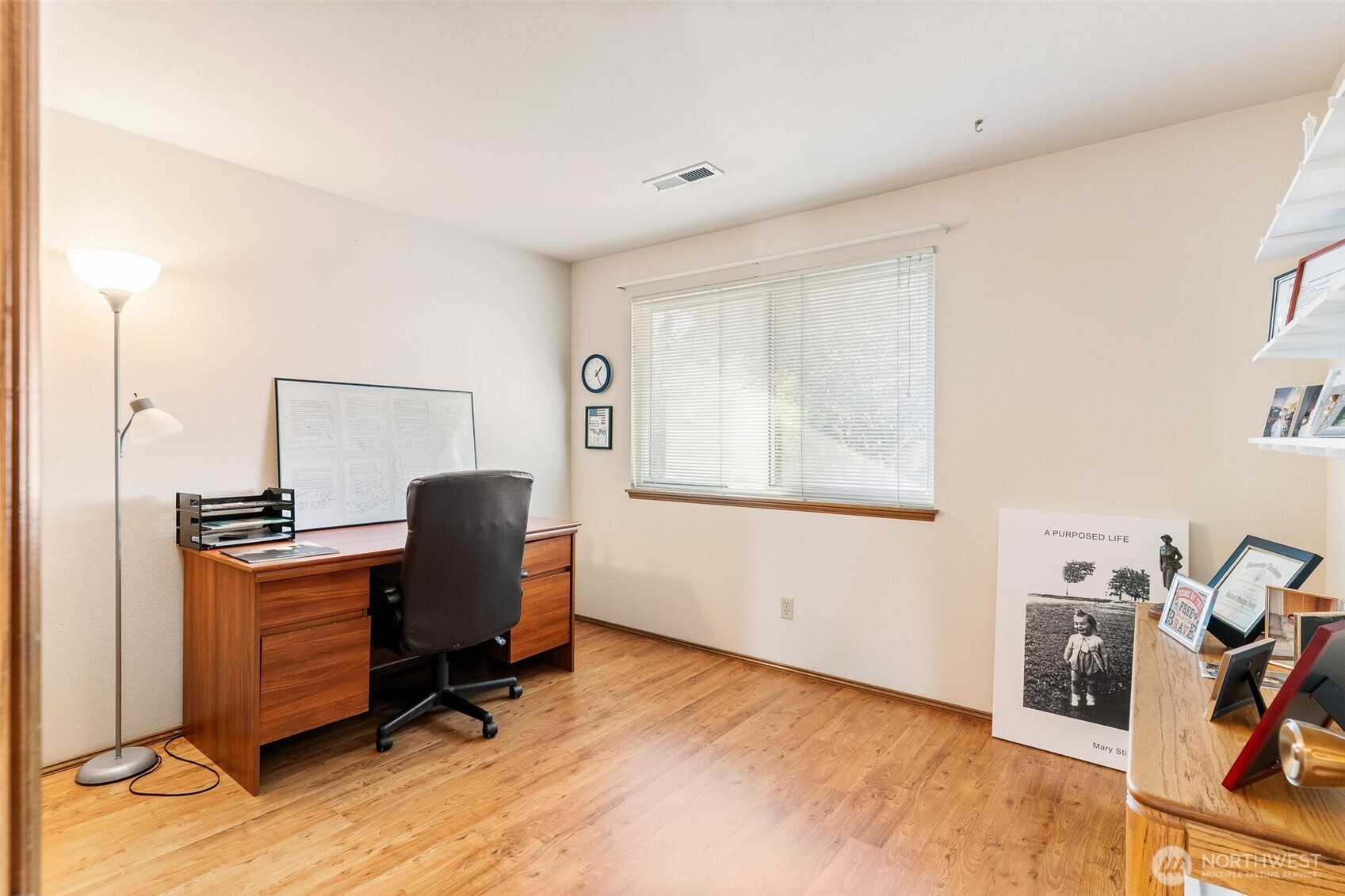 782 NW Apple Blossom Loop