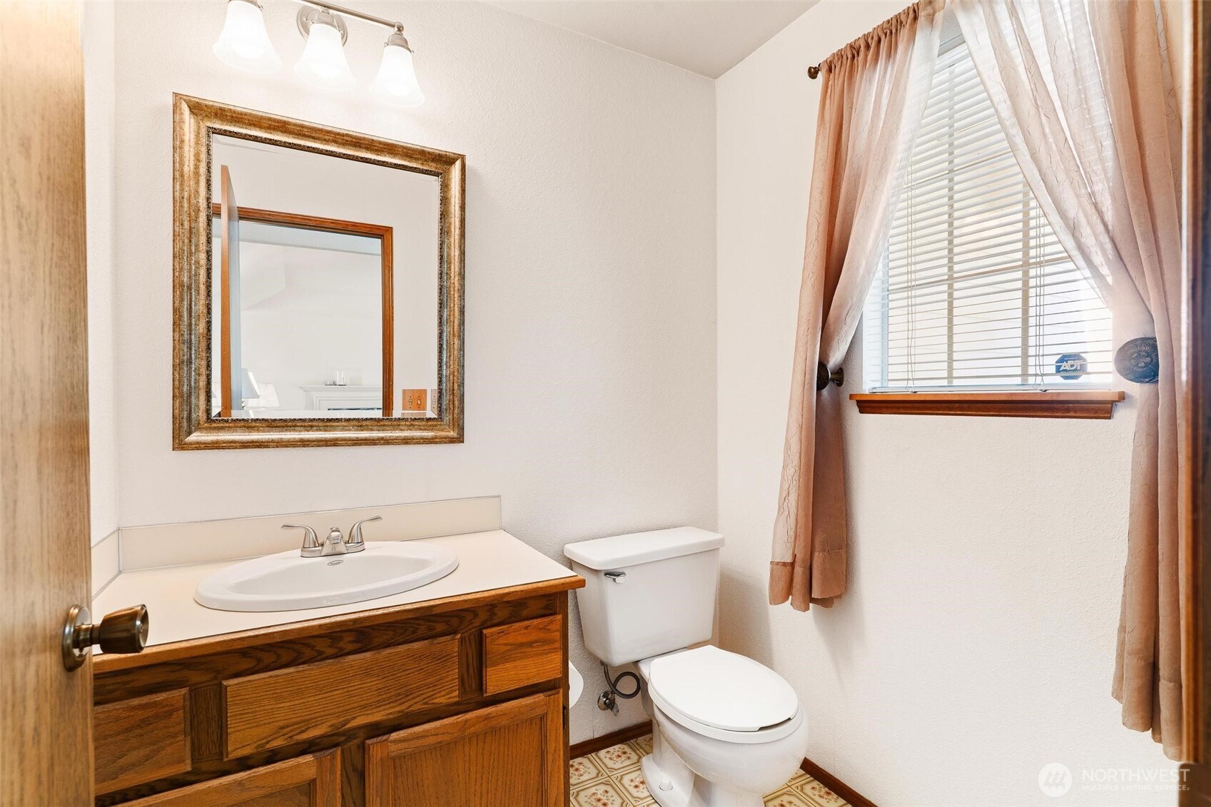 782 NW Apple Blossom Loop