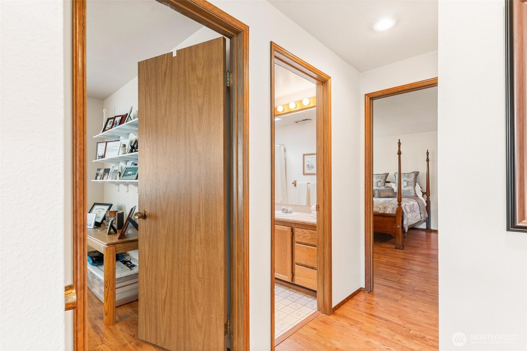 782 NW Apple Blossom Loop