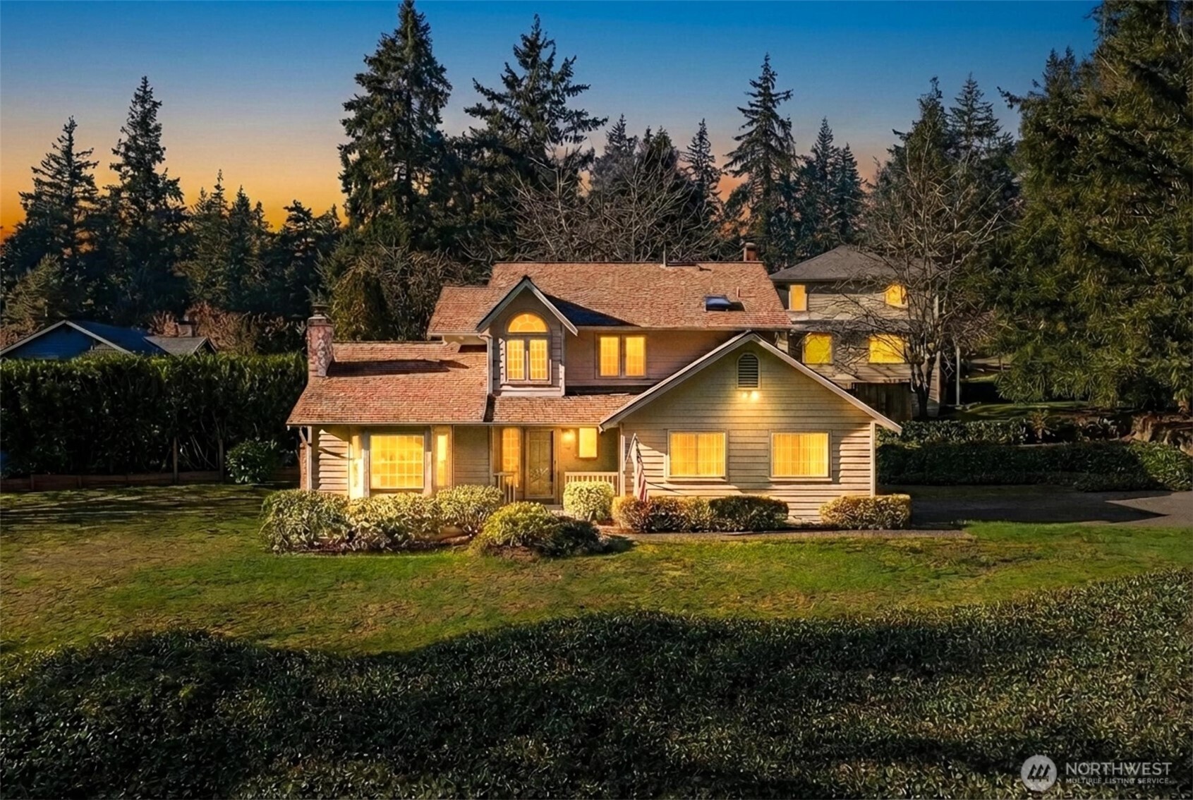 782 NW Apple Blossom Loop