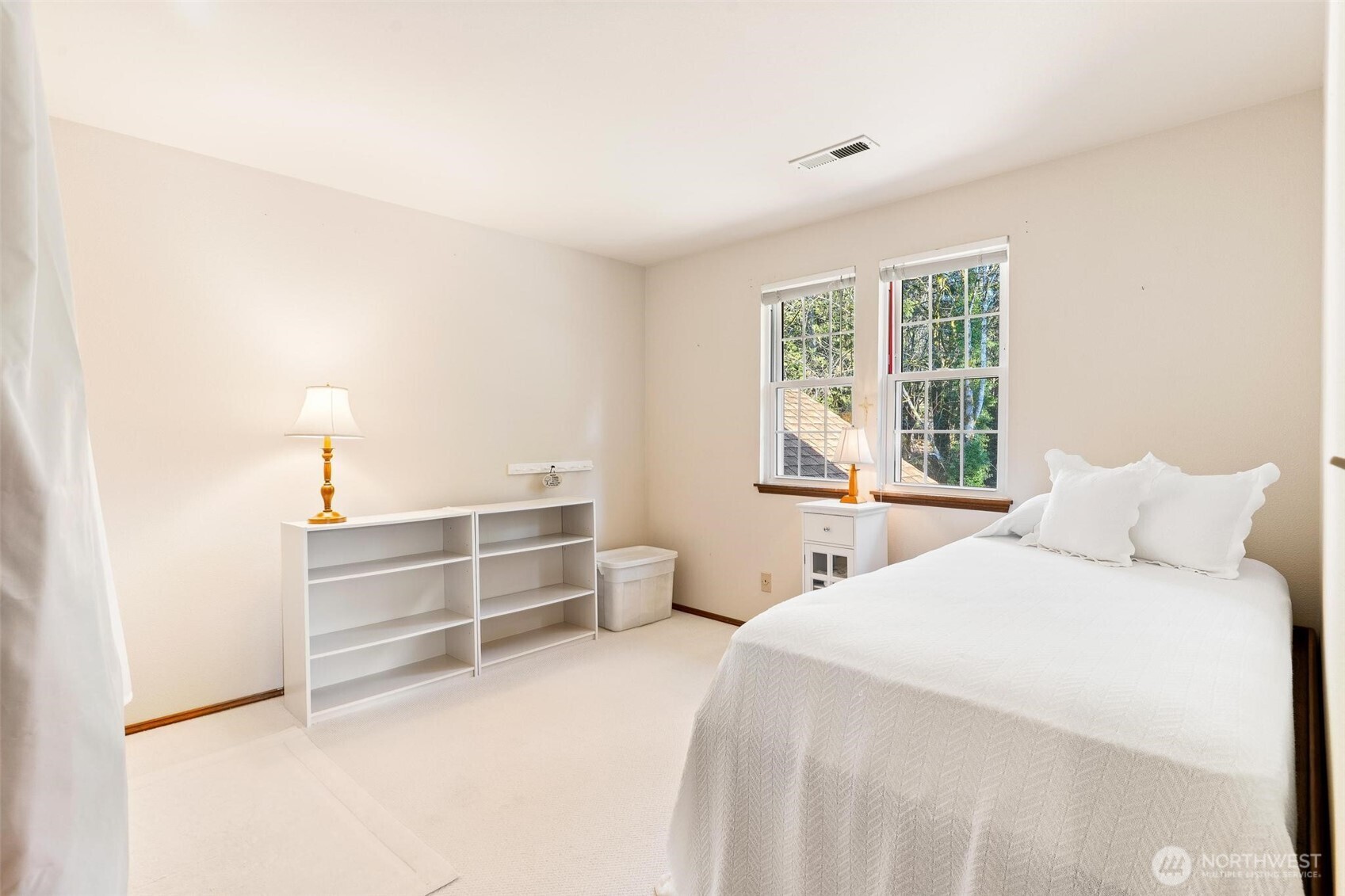 782 NW Apple Blossom Loop