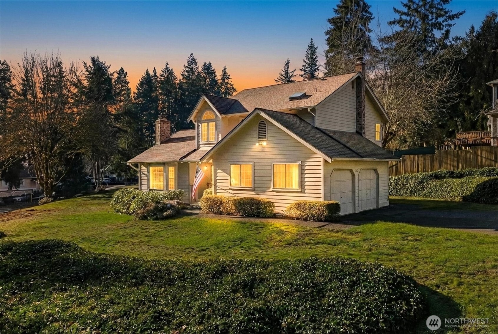 782 NW Apple Blossom Loop