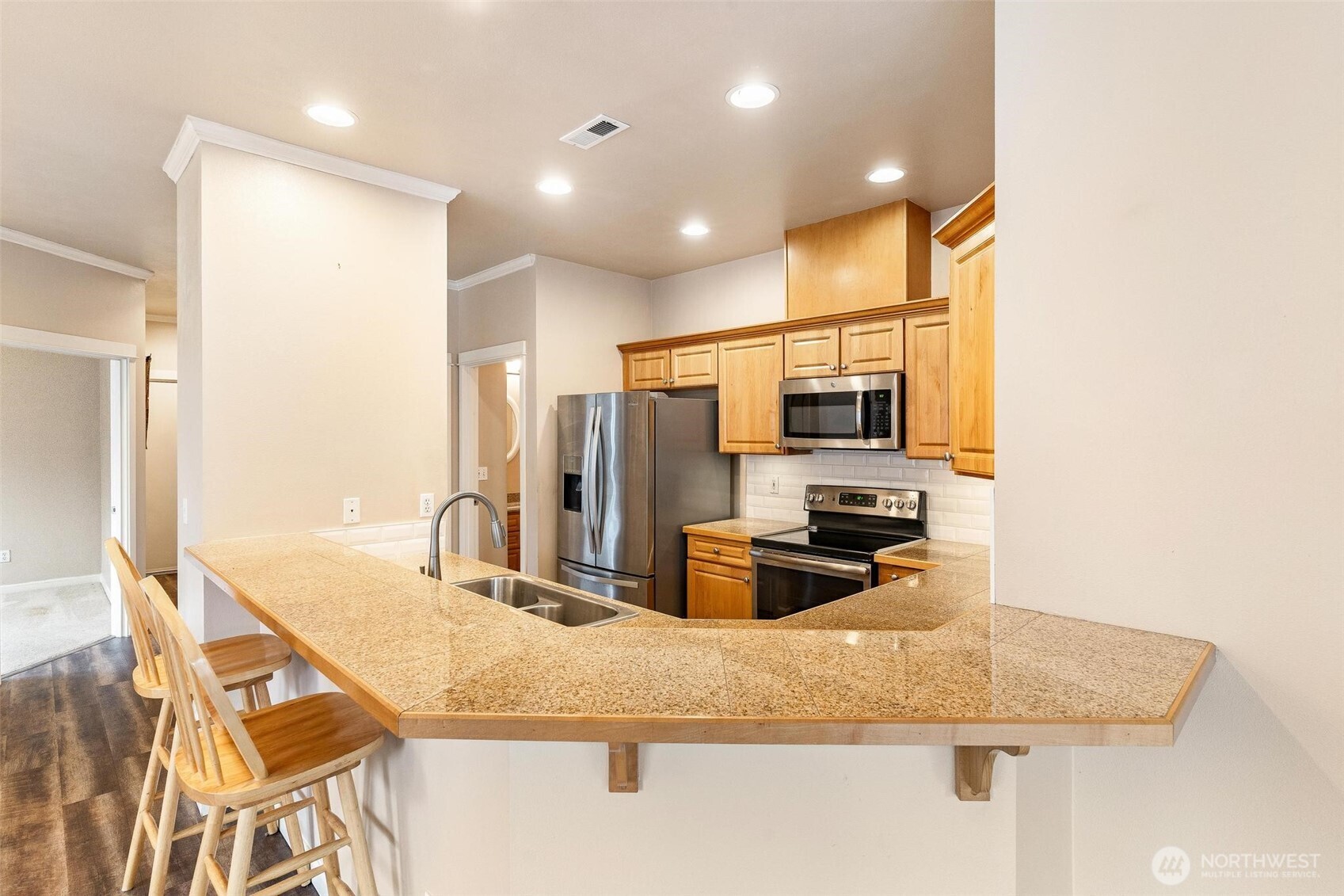 10700 SE 260th Unit: R104