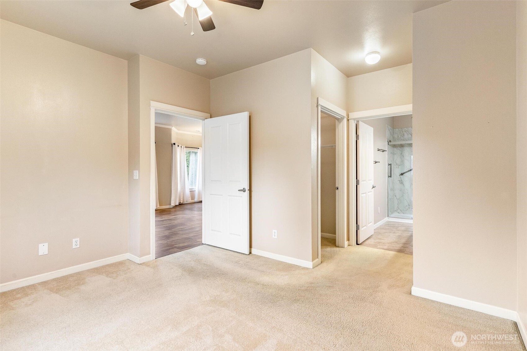 10700 SE 260th Unit: R104