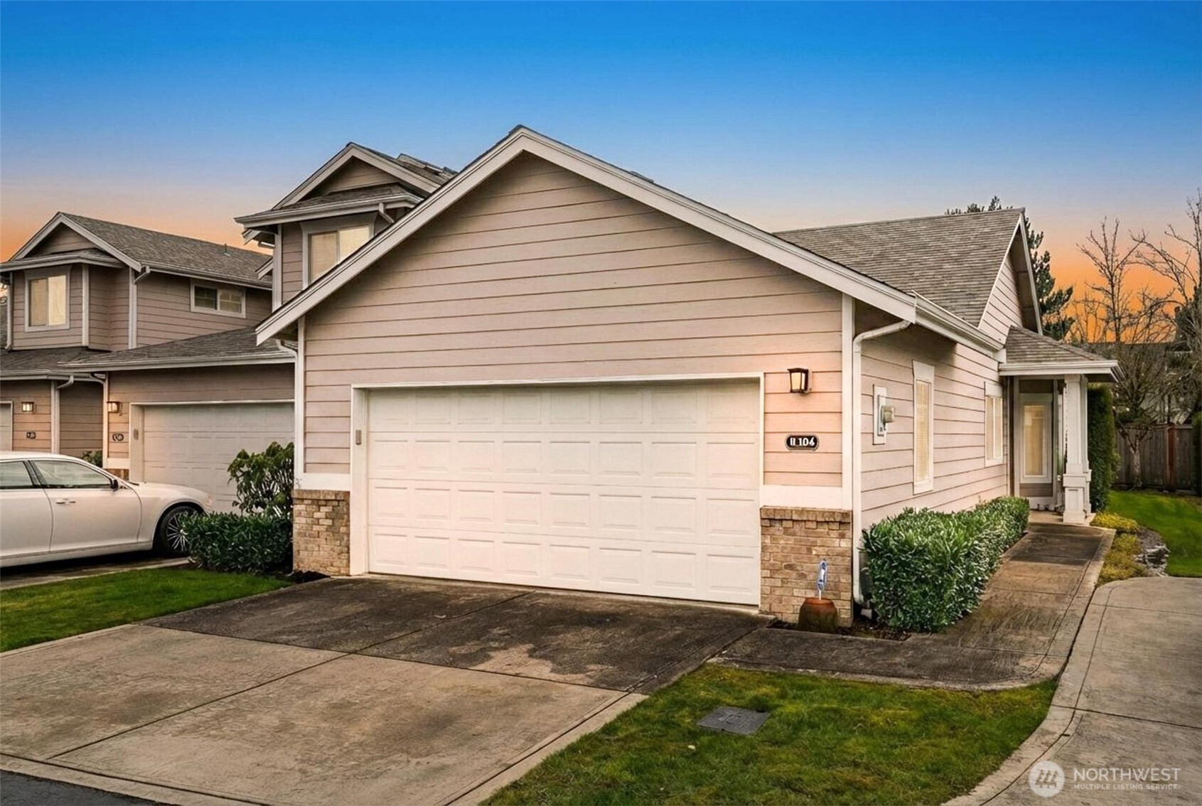 10700 SE 260th Unit: R104