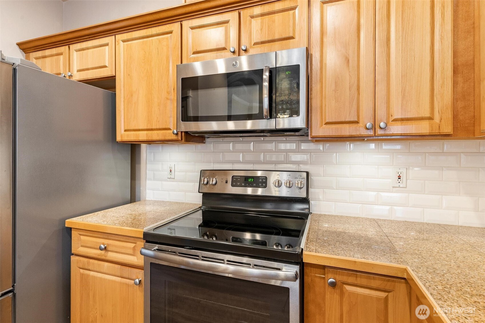 10700 SE 260th Unit: R104