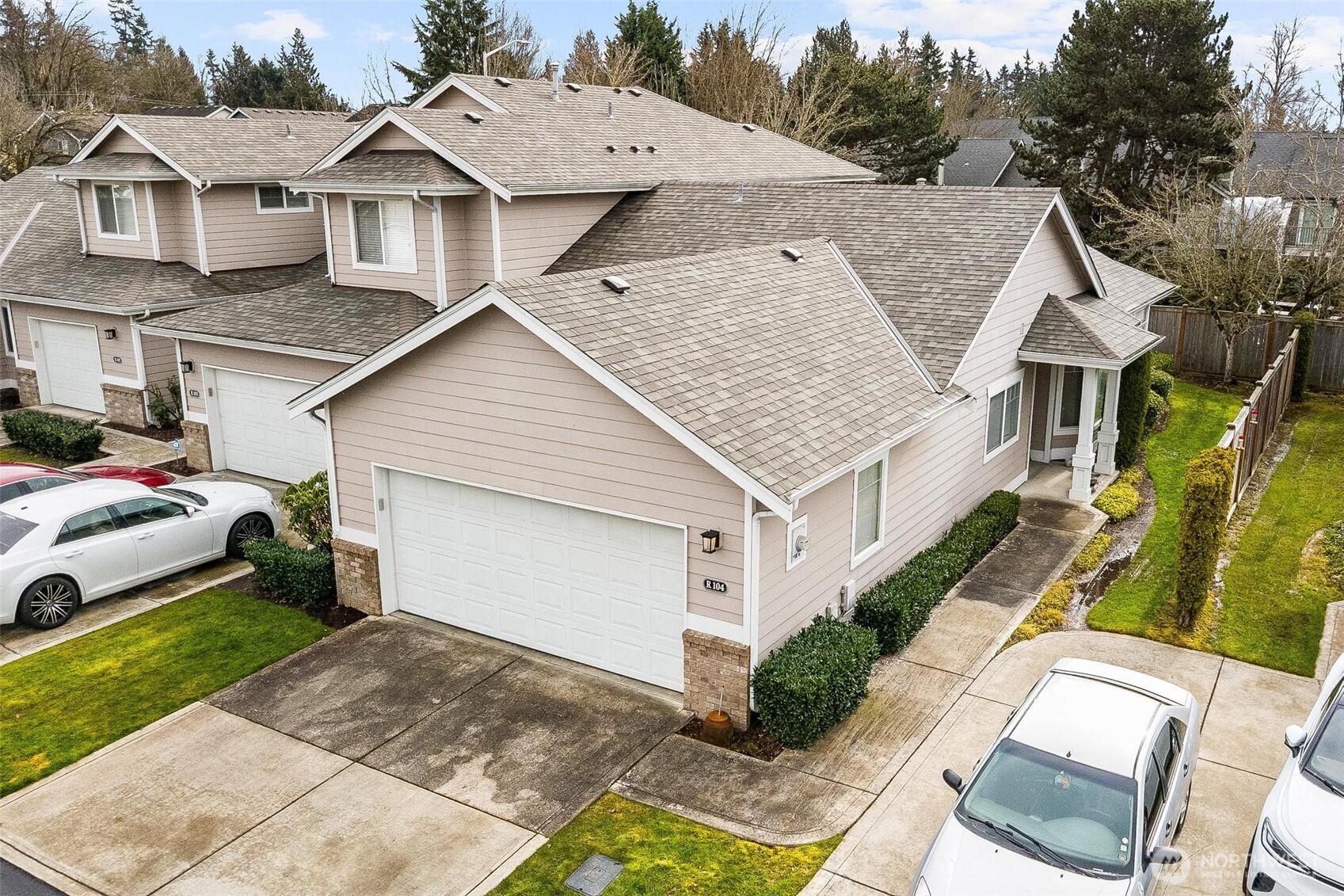 10700 SE 260th Unit: R104