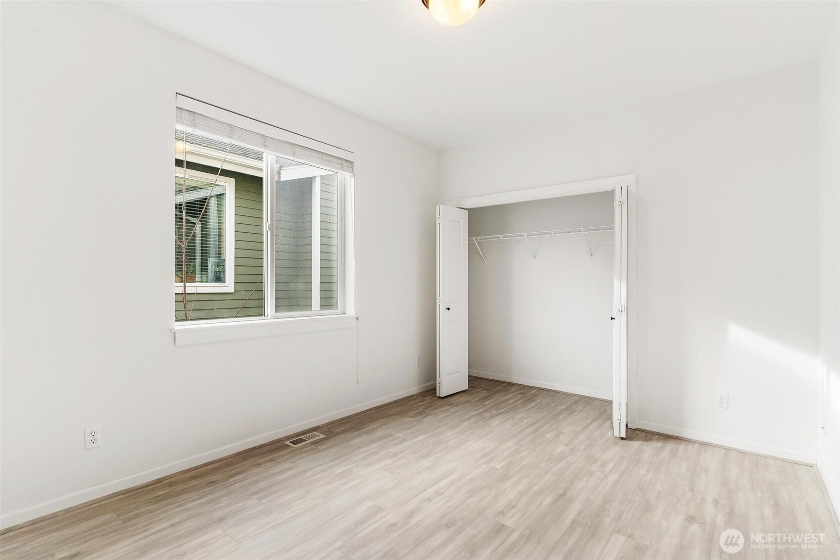 24015 221st Lane SE