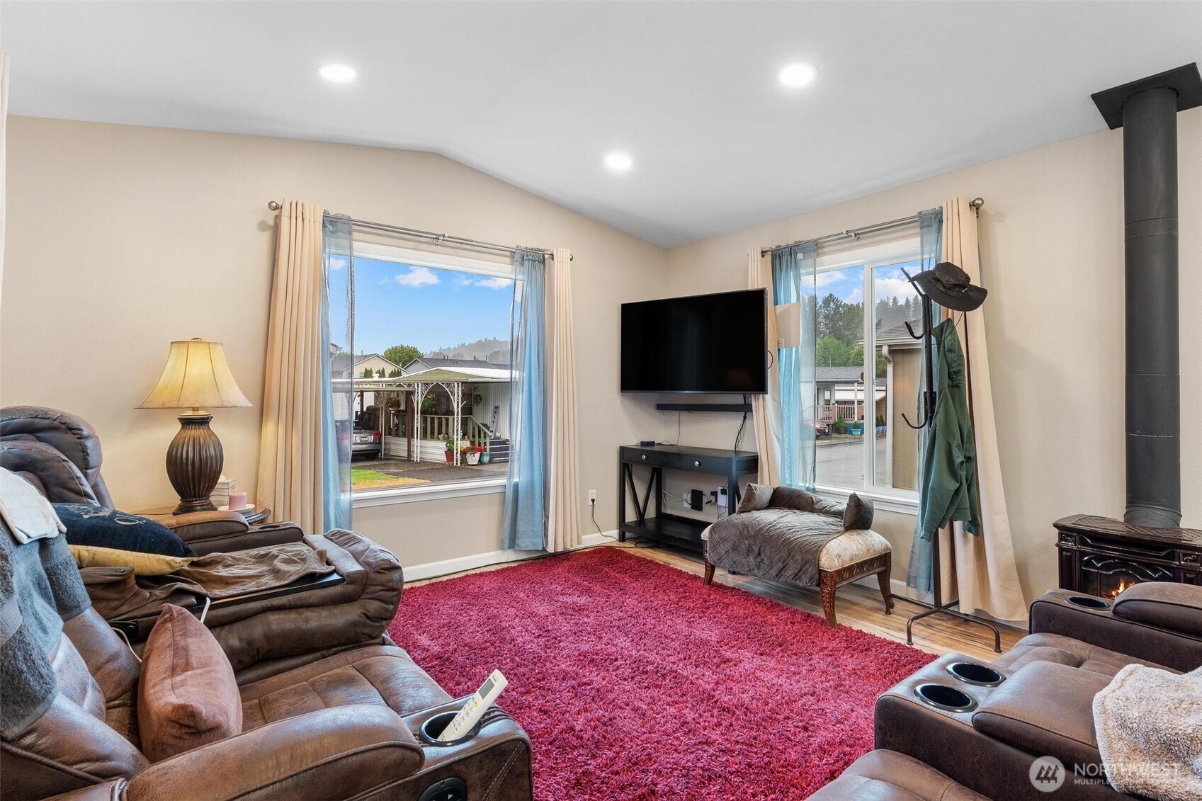 15266 Maple Drive
