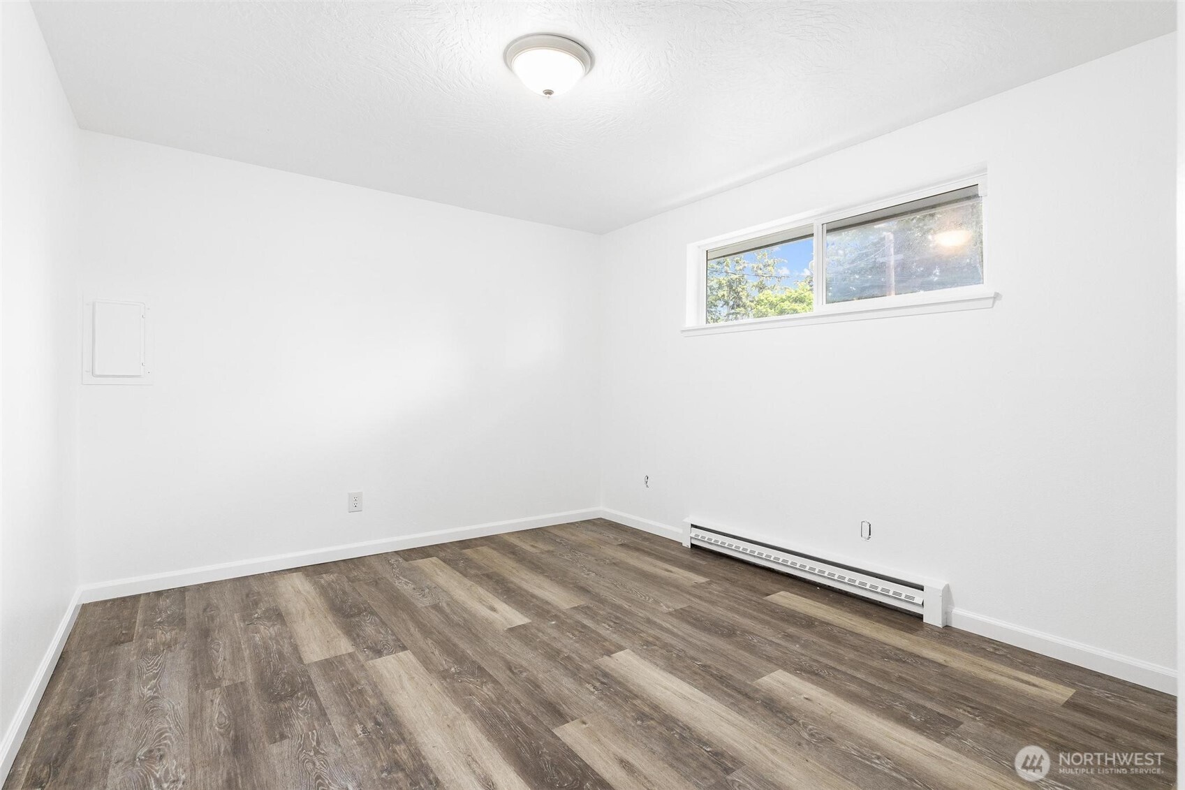 9221 -9223 North Lake Drive SW