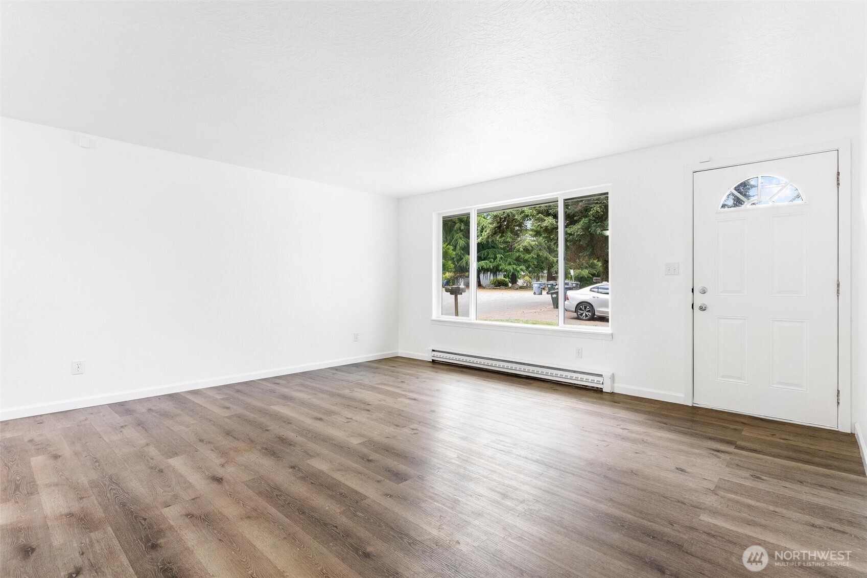 9221 -9223 North Lake Drive SW