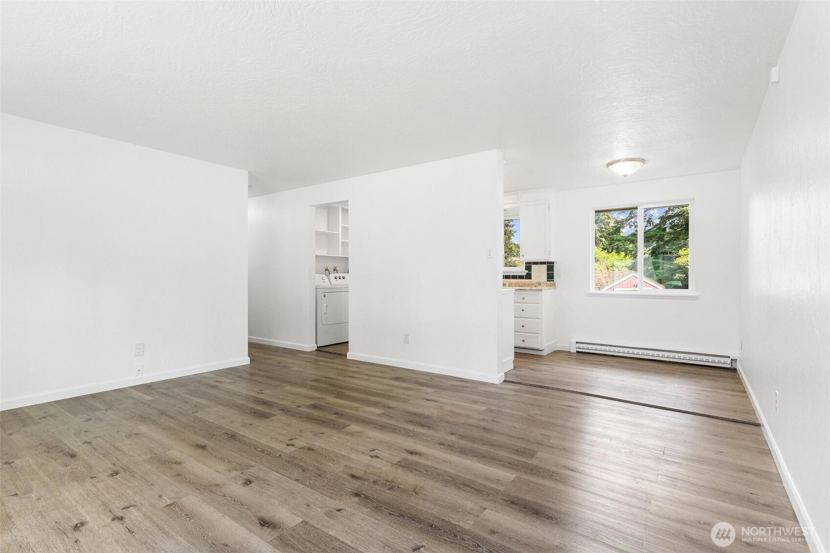9221 -9223 North Lake Drive SW
