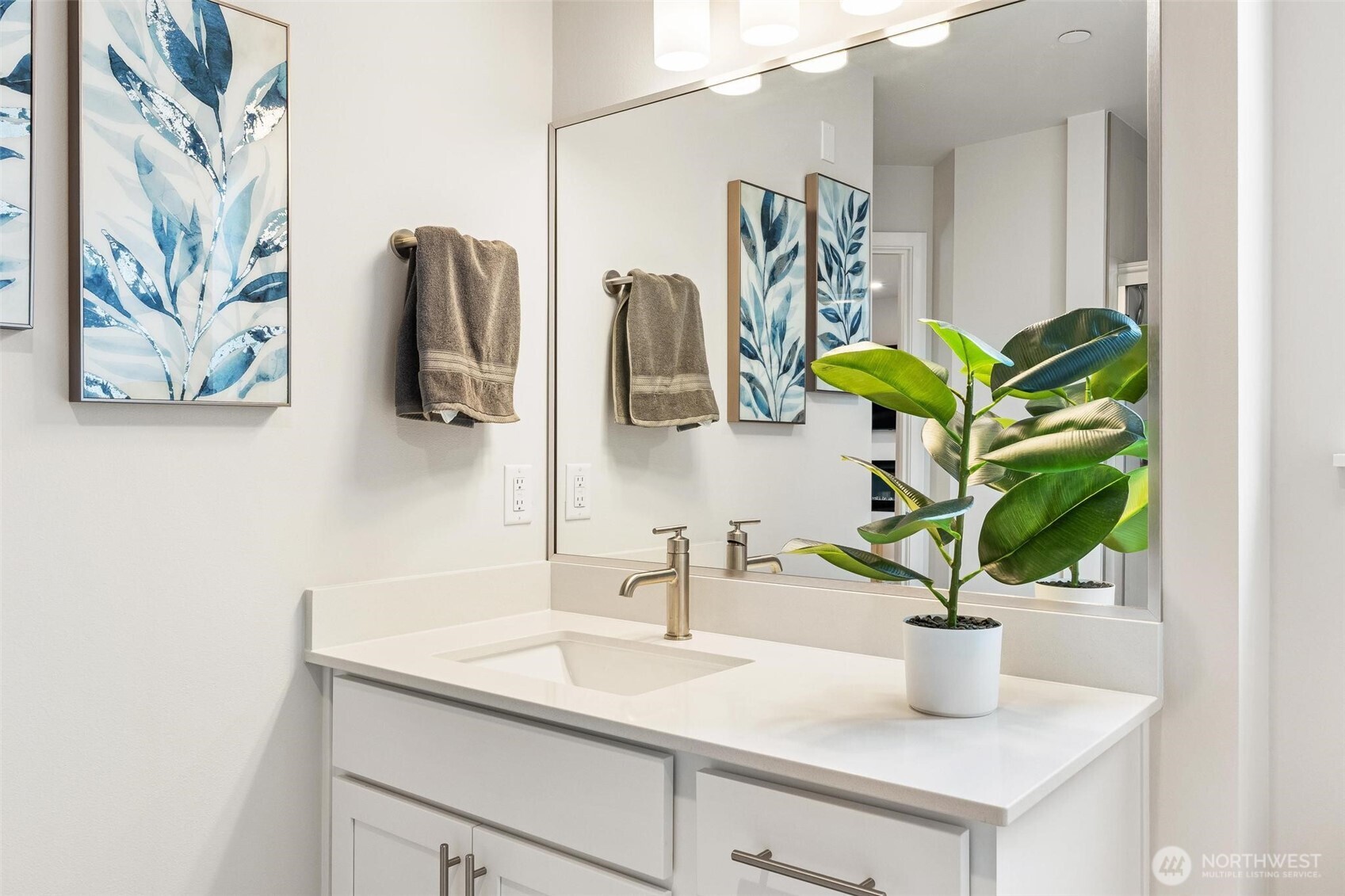 1845 SE 12th Place Unit: H-204