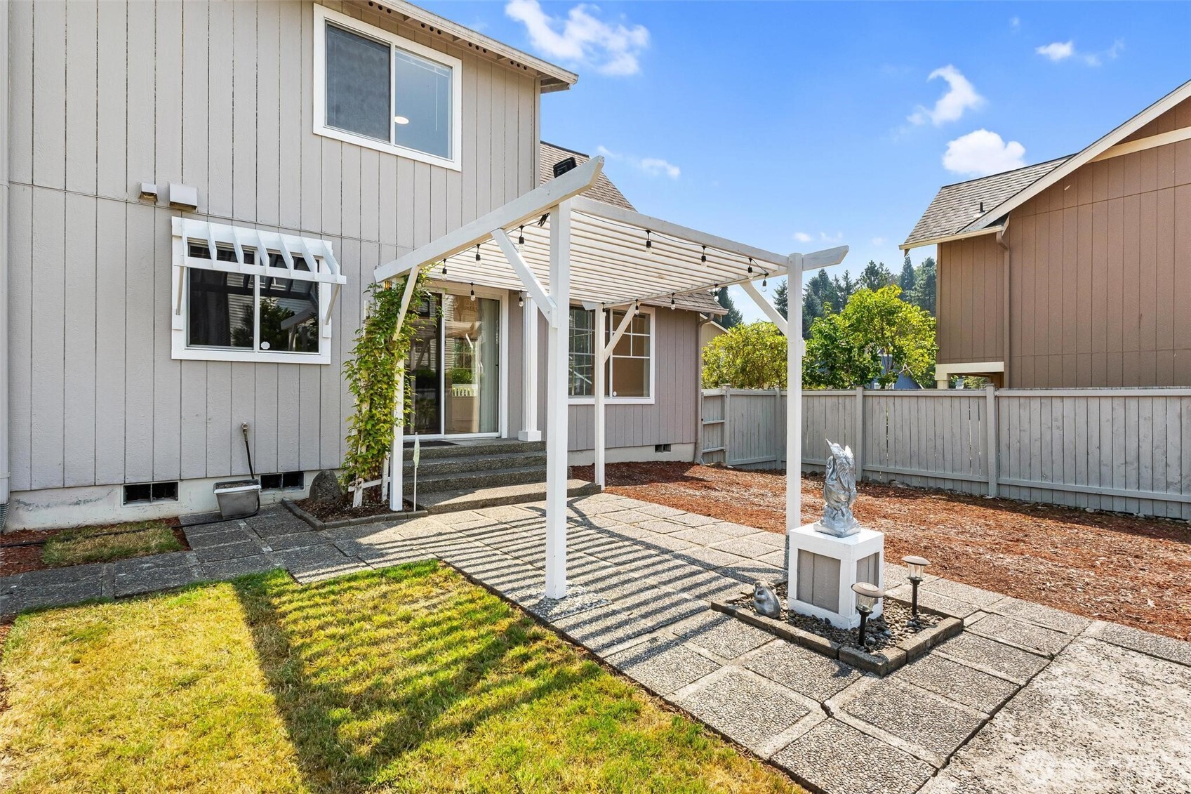 10914 SE 169th Place