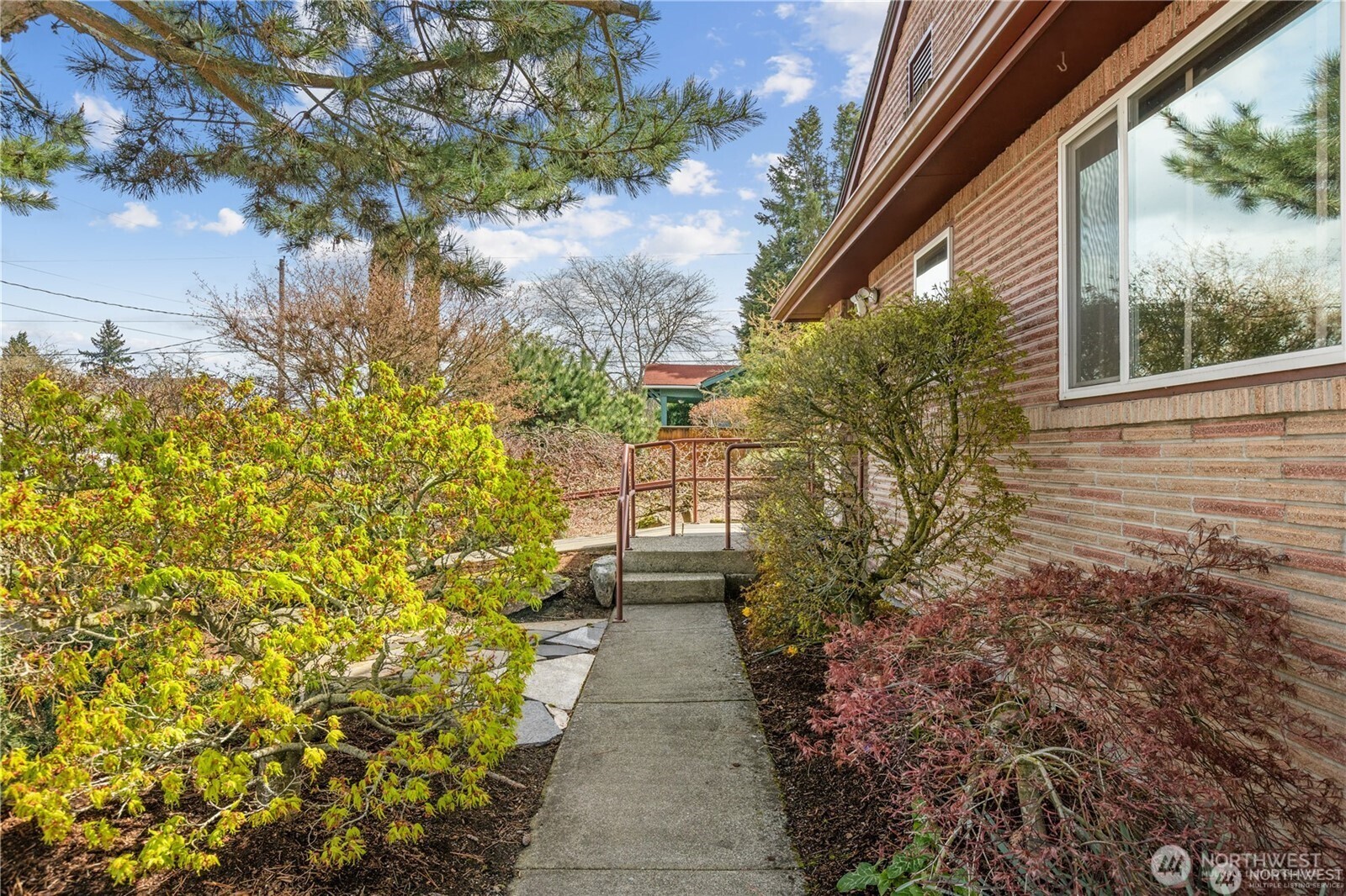 128 14th Street SE