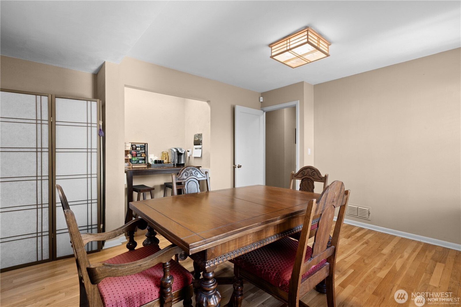 128 14th Street SE