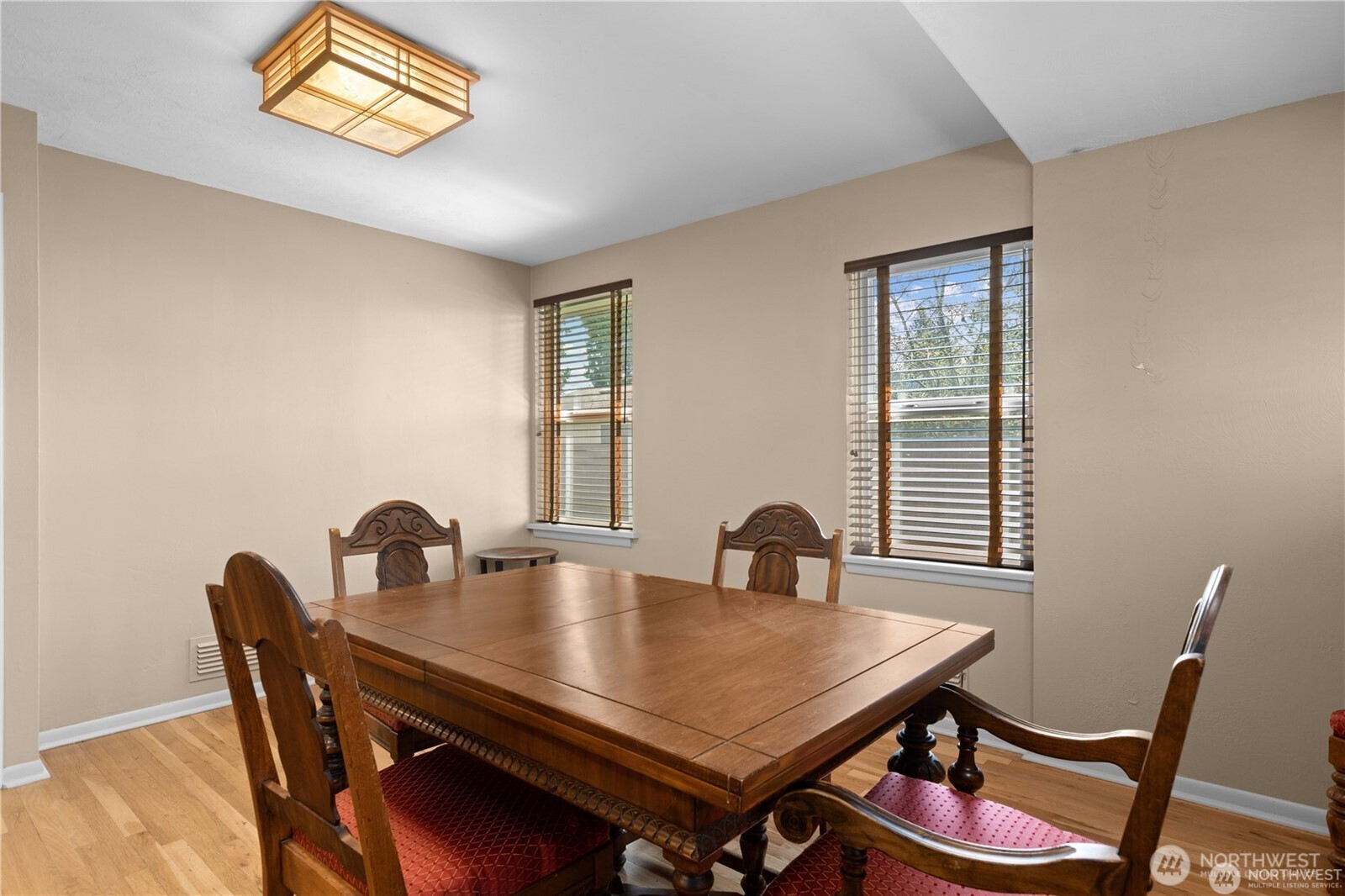 128 14th Street SE