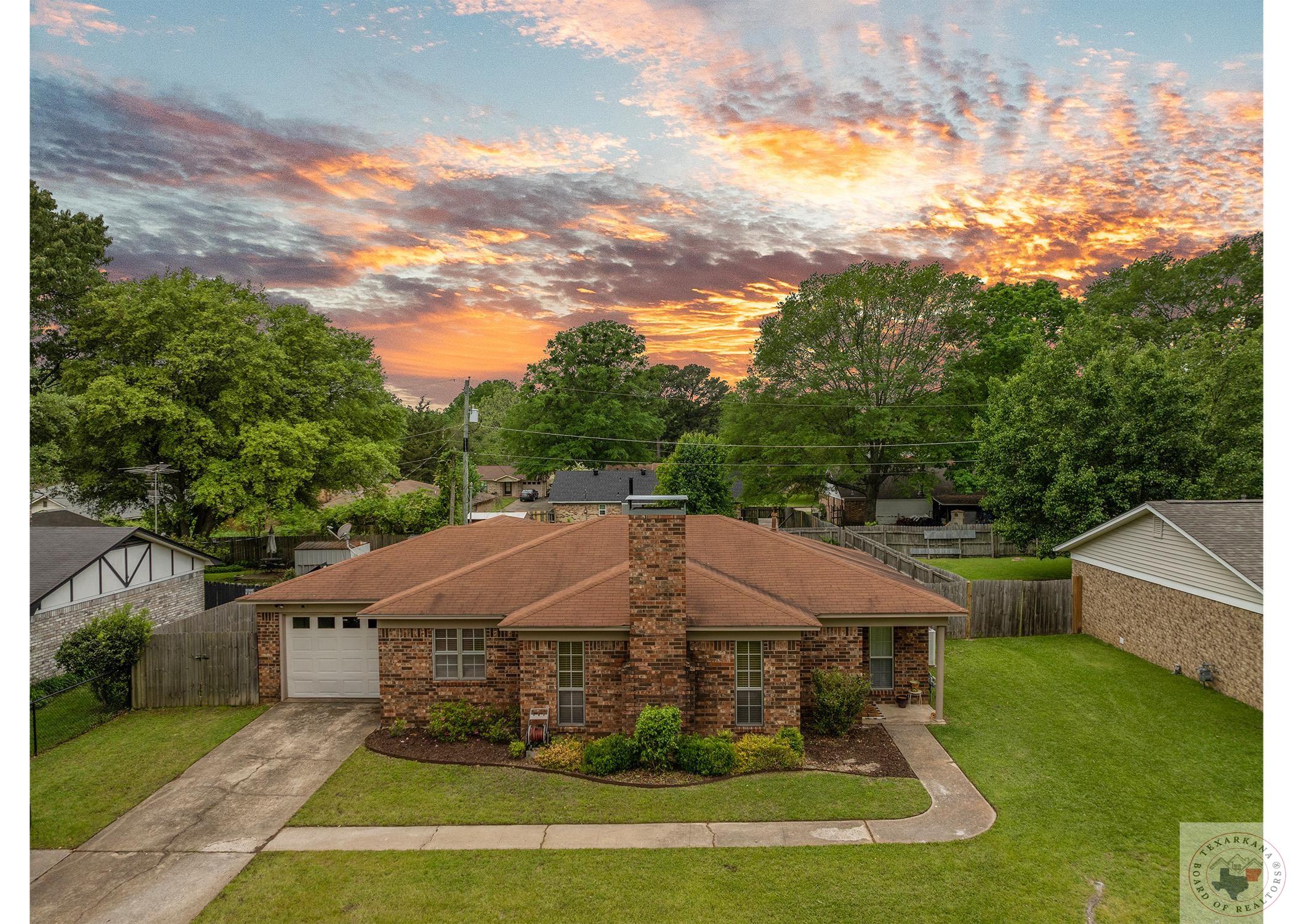 4711 Sunbury Dr