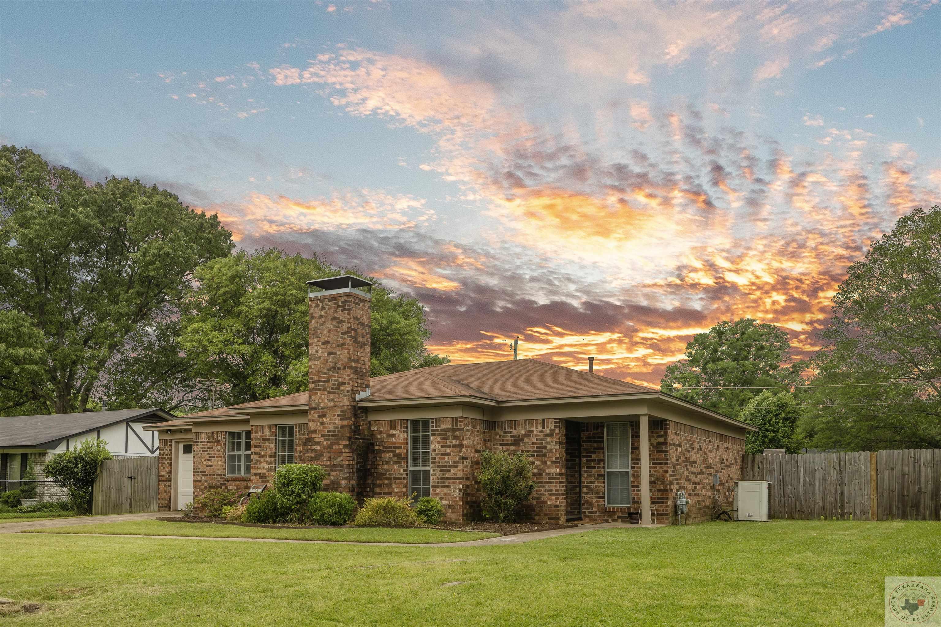 4711 Sunbury Dr