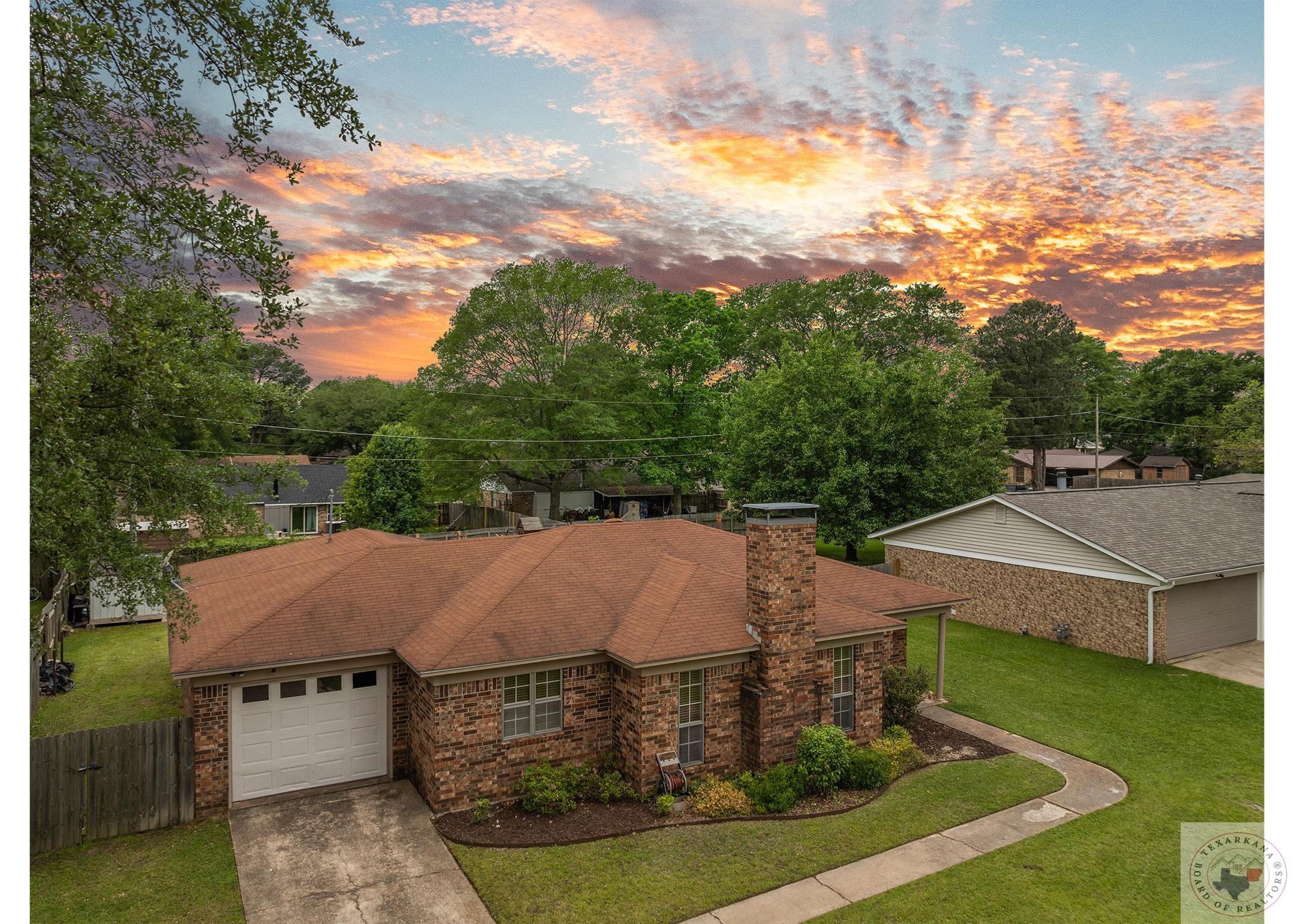 4711 Sunbury Dr