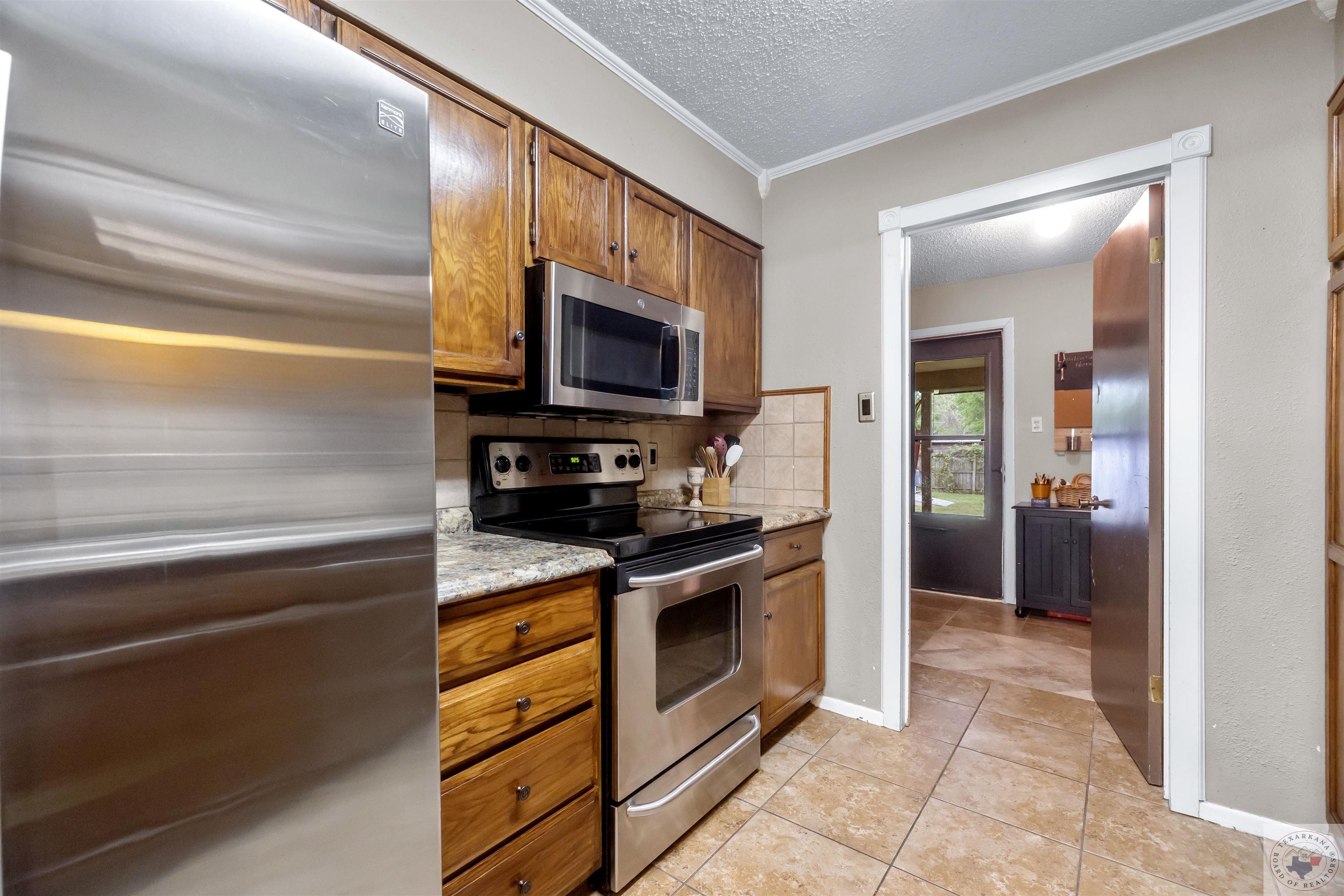 4711 Sunbury Dr