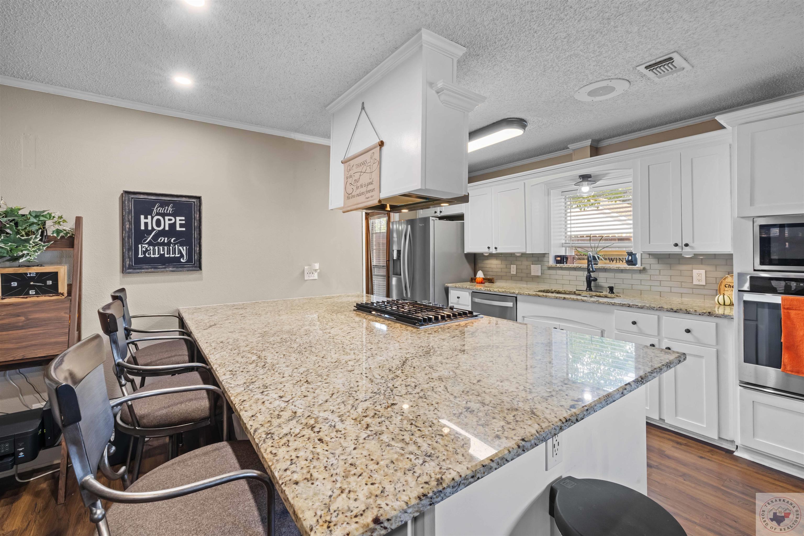 406 Whippoorwill Ln.