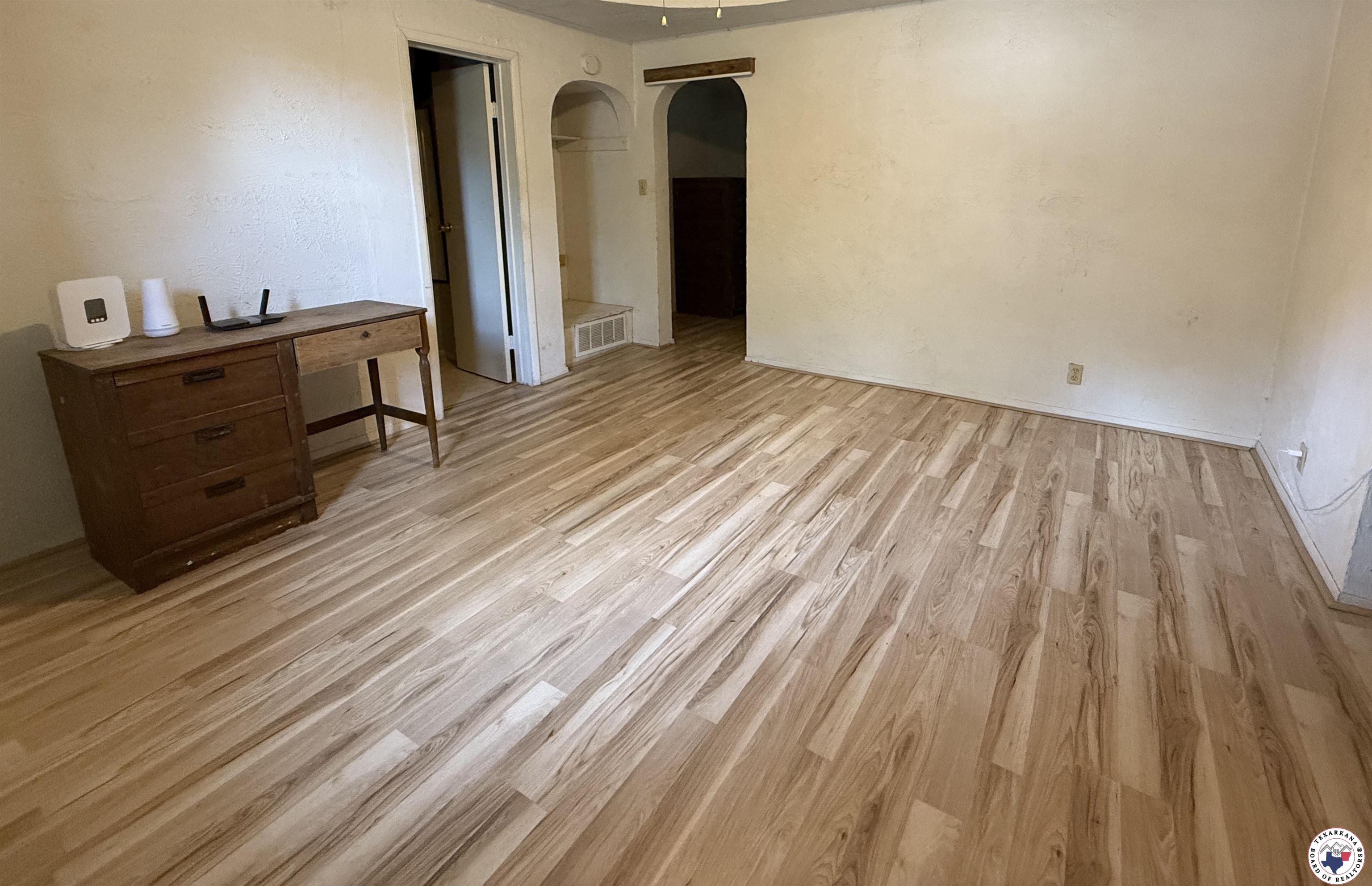 620 E 27th
