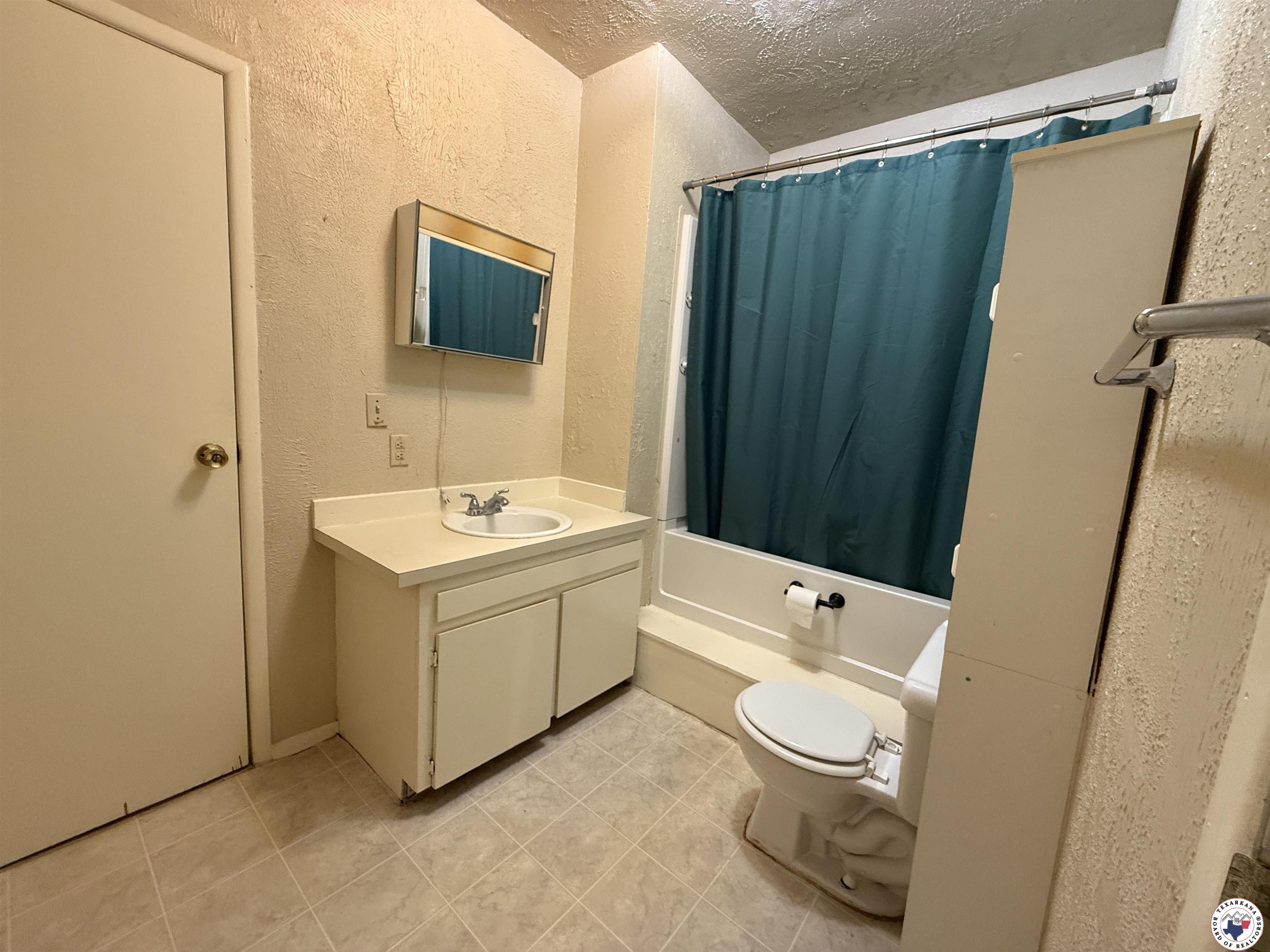 620 E 27th