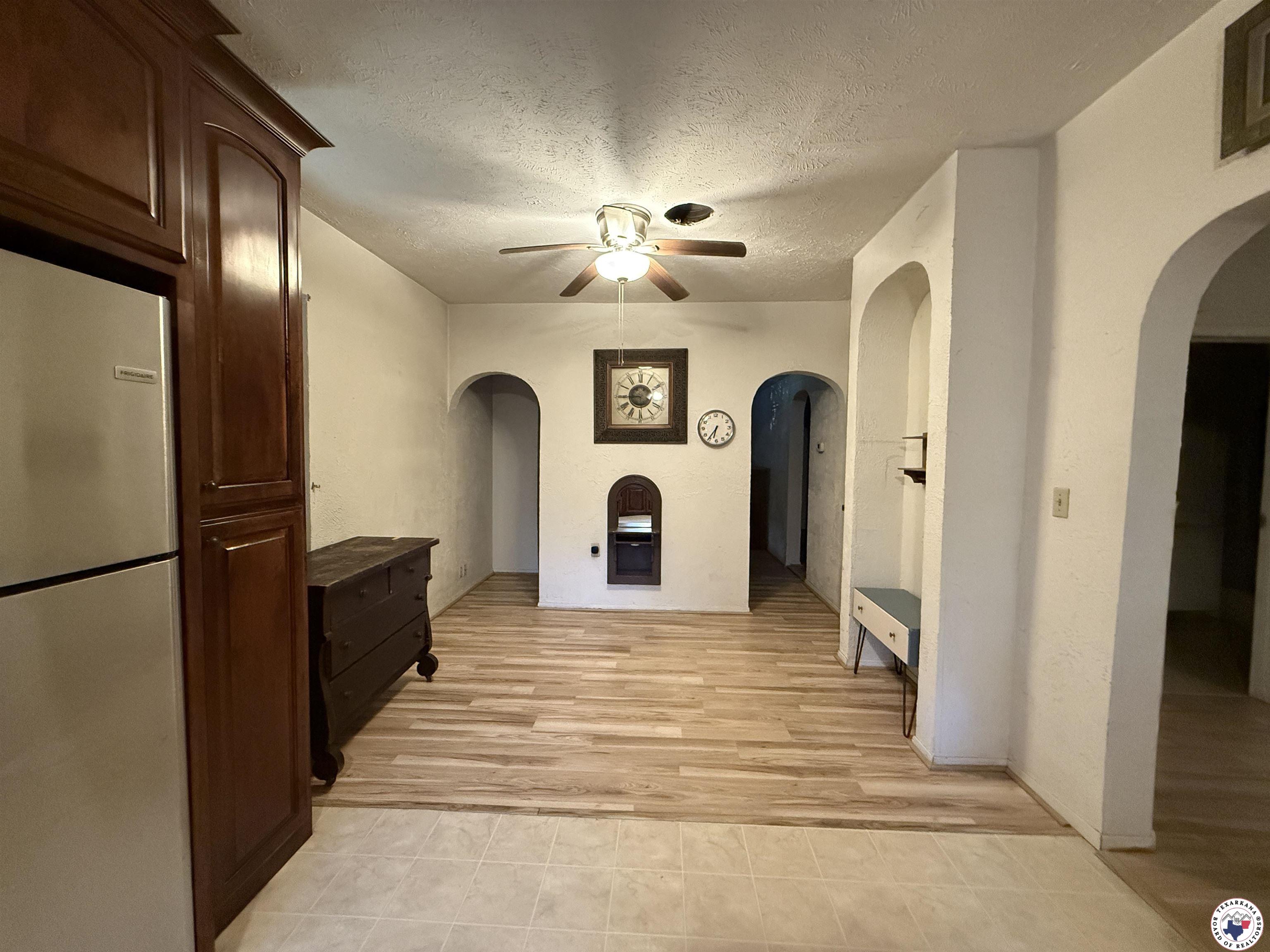 620 E 27th