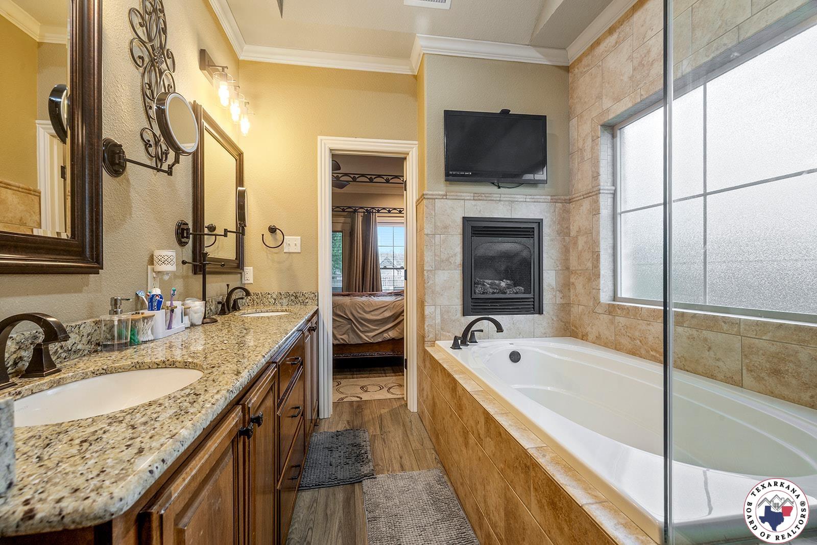 5710 Clearwood Trail