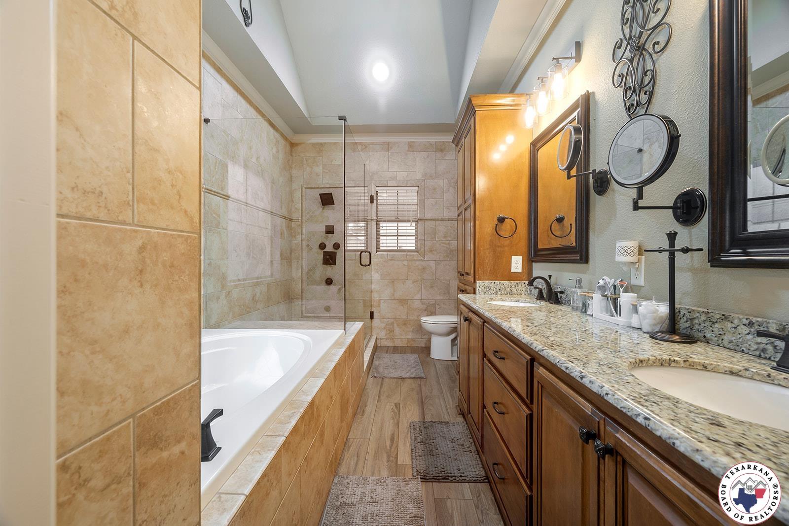 5710 Clearwood Trail