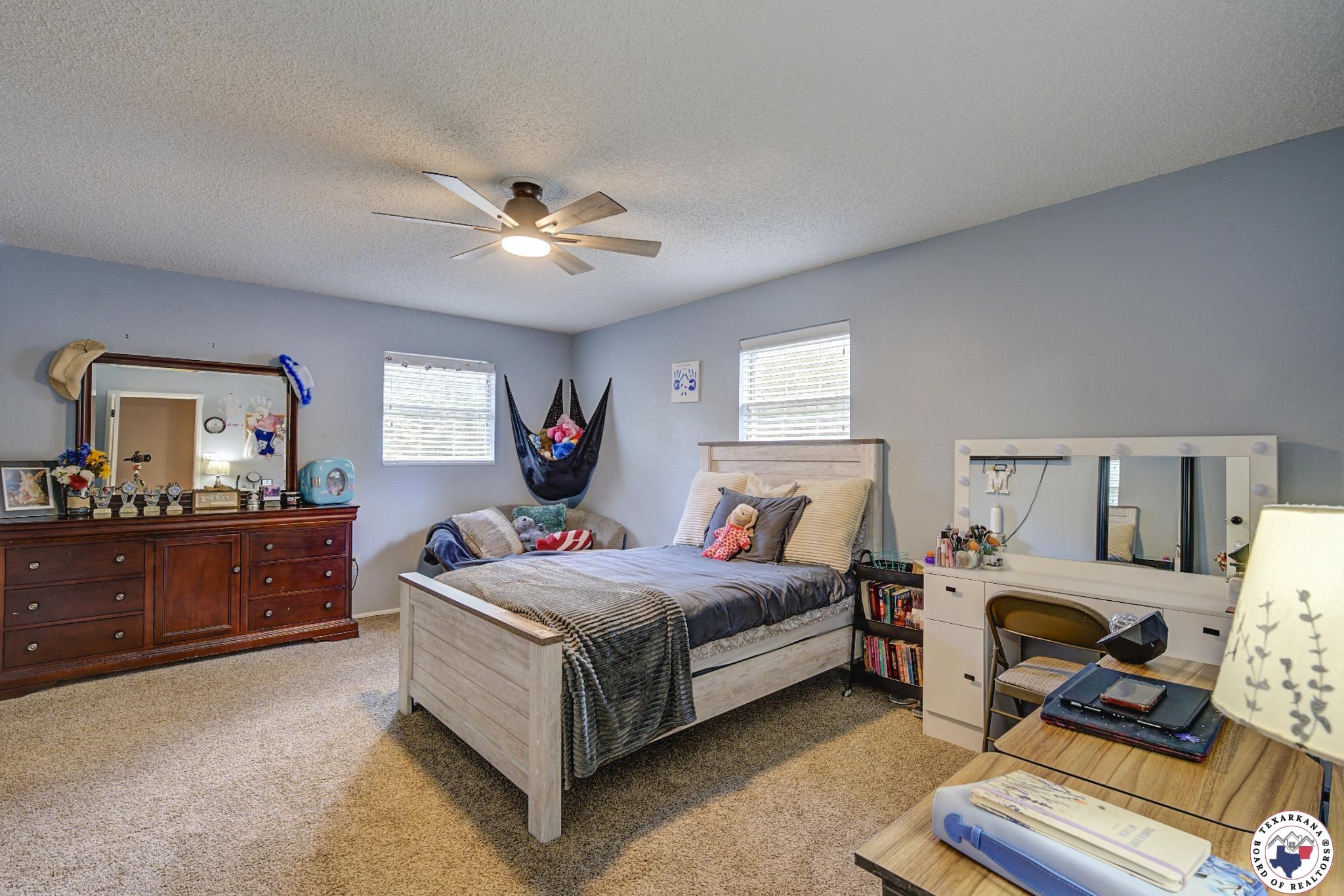13 Timberlane St