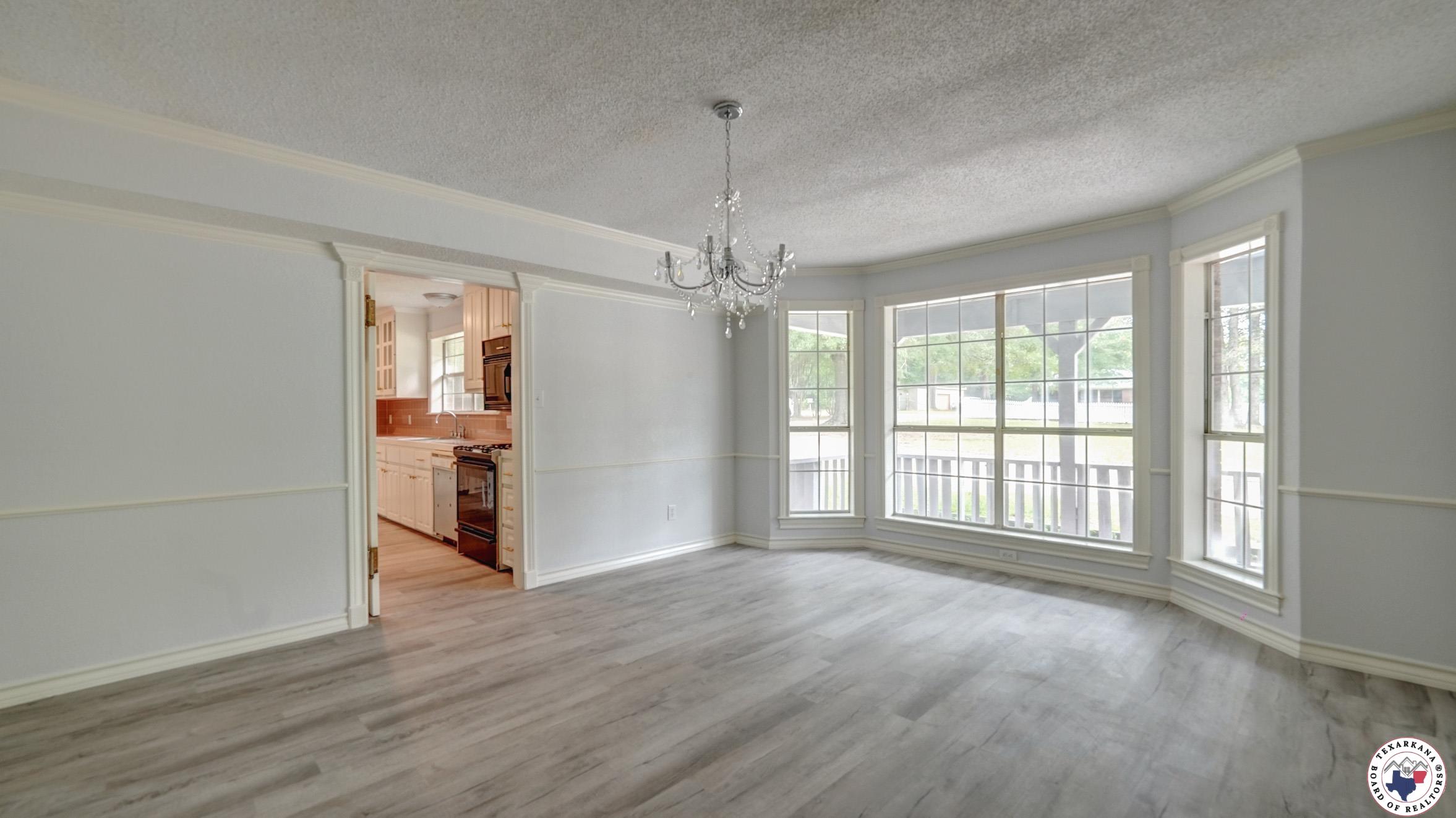2607 Lonnie