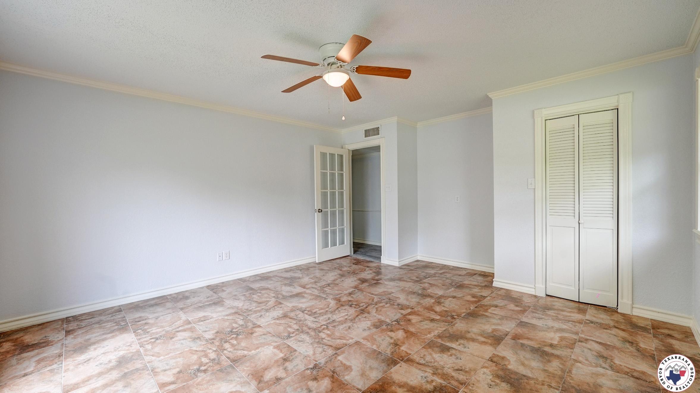 2607 Lonnie