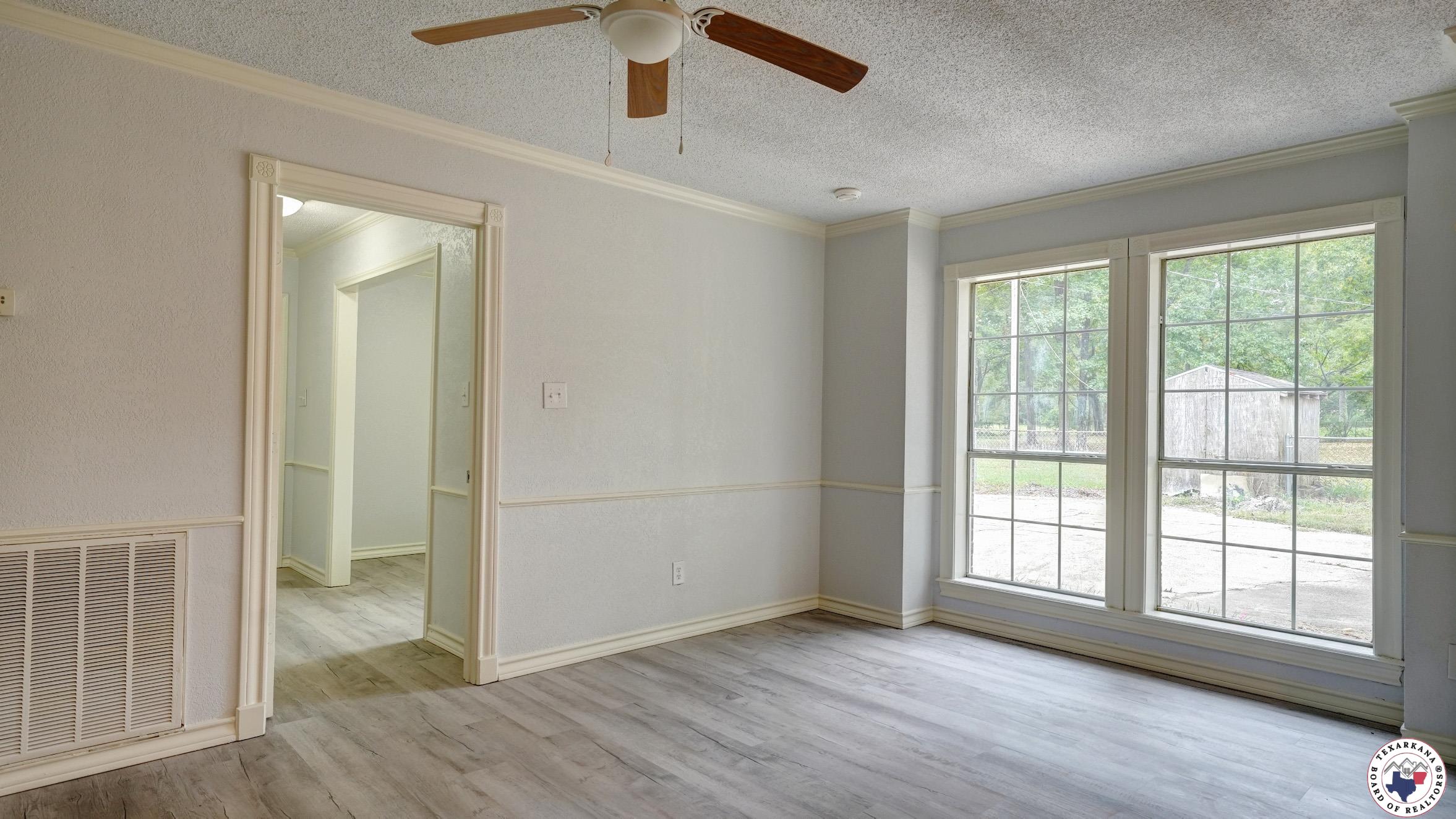 2607 Lonnie