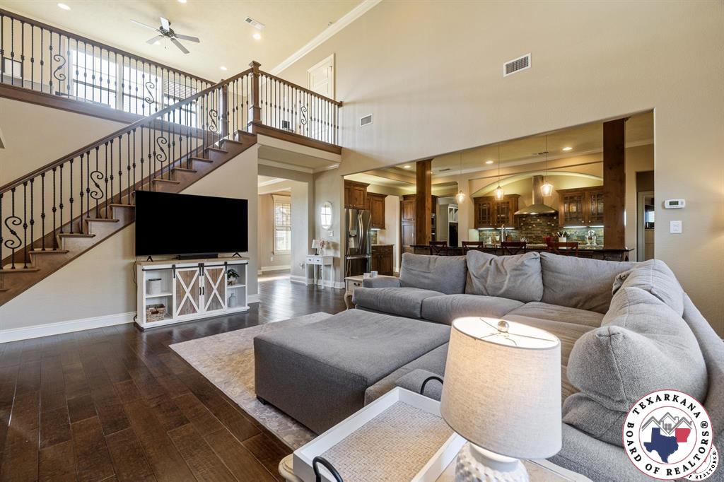 14 Lone Star Parkway