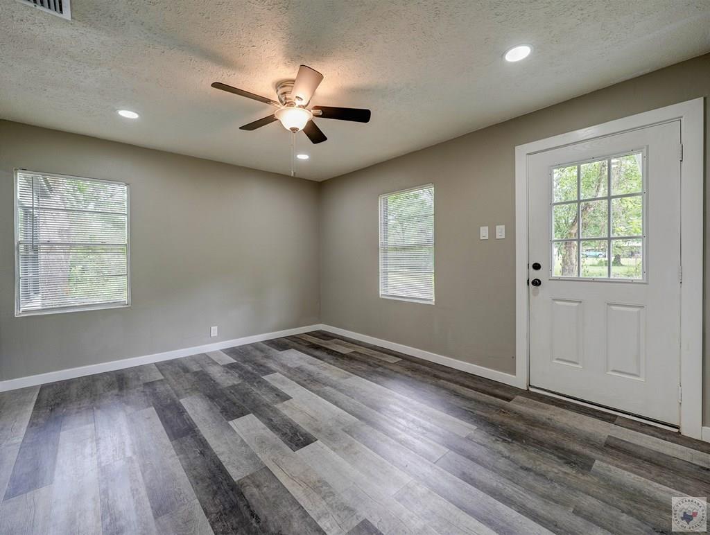 6 Reed Cir