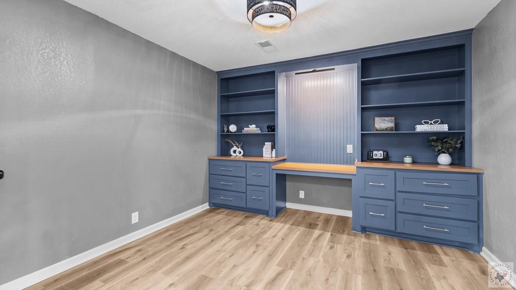 5803 Turtle Creek