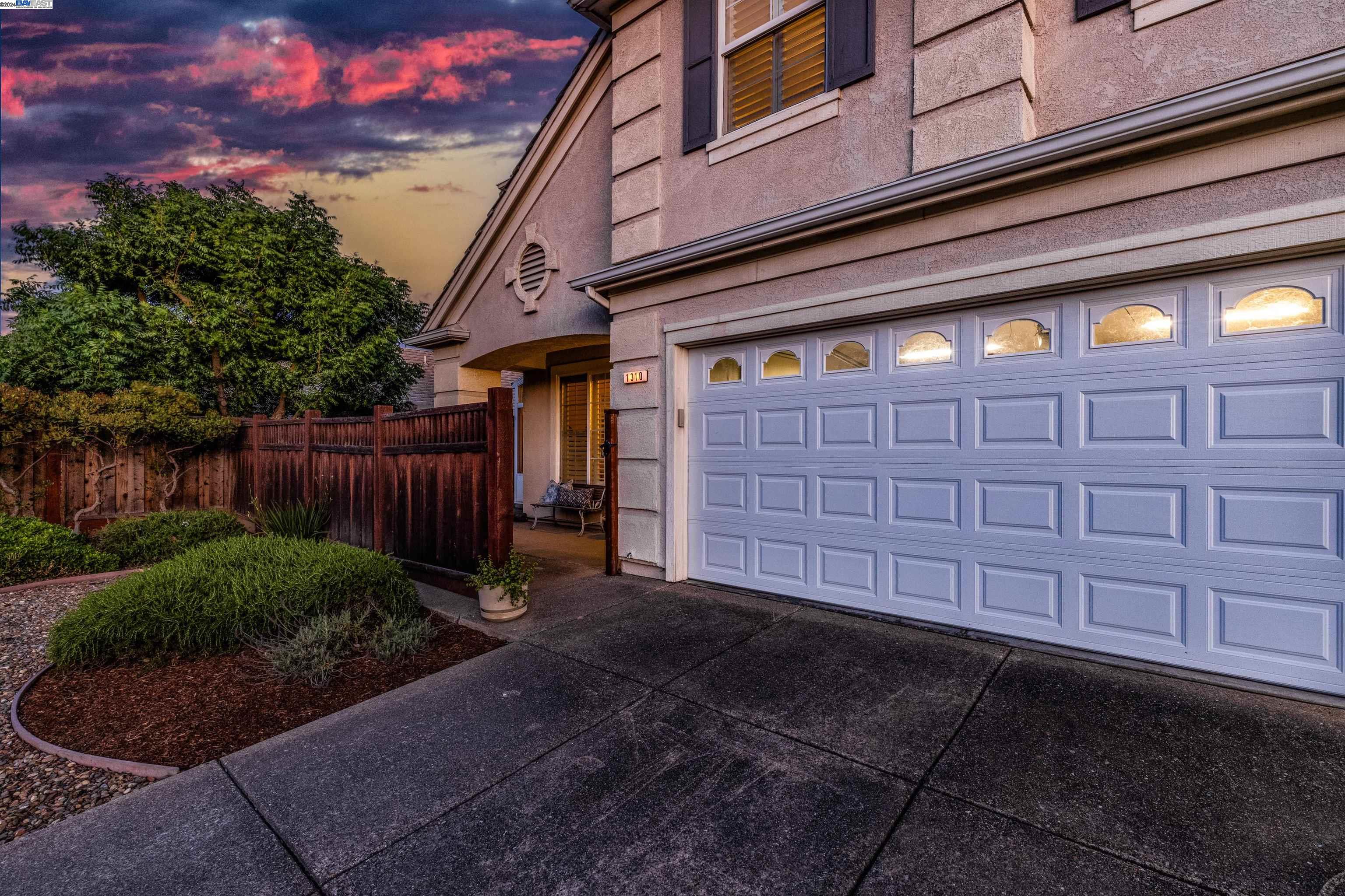 1310 STONEWOOD DR