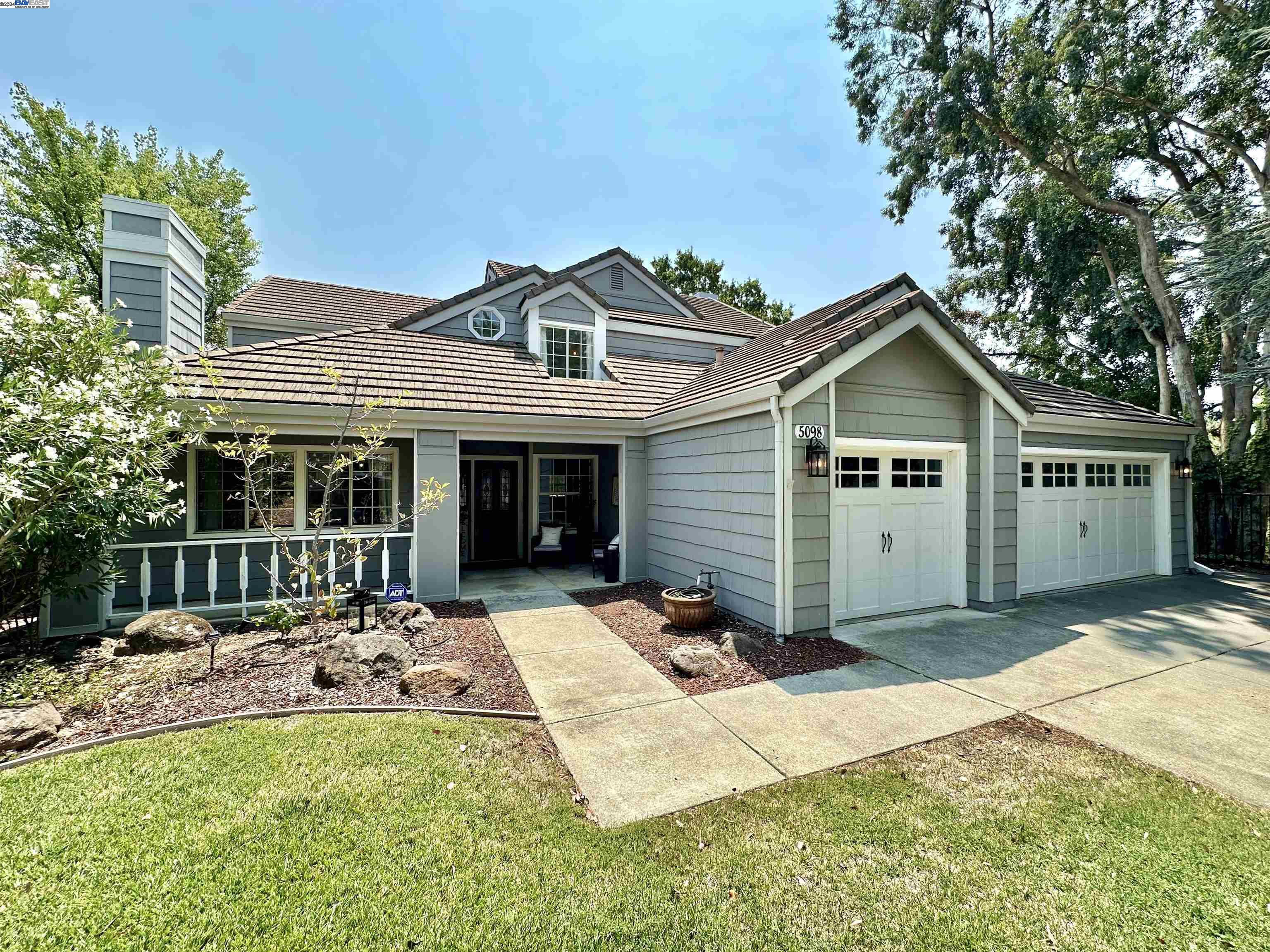 5098 Monaco Dr