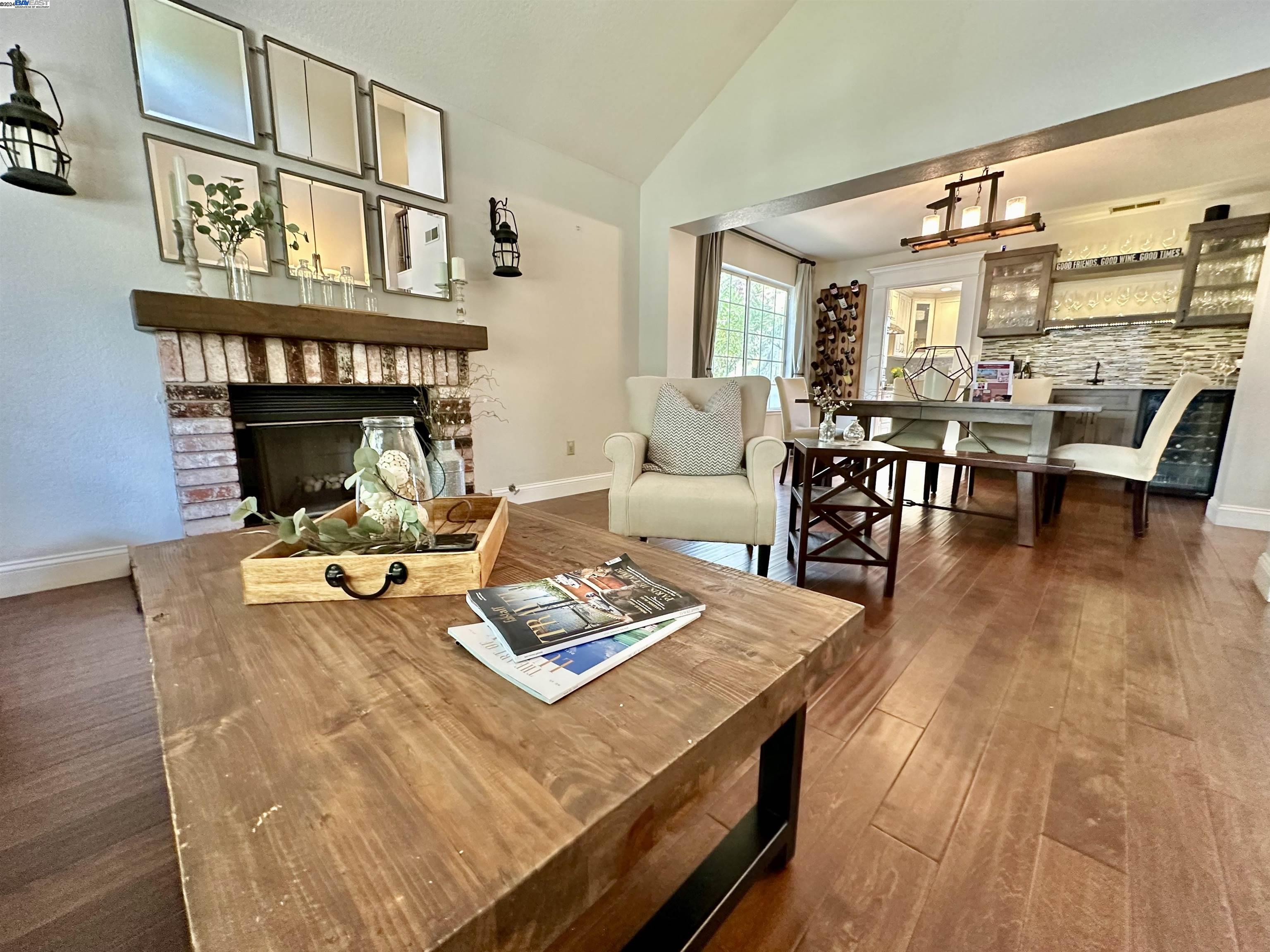5098 Monaco Dr