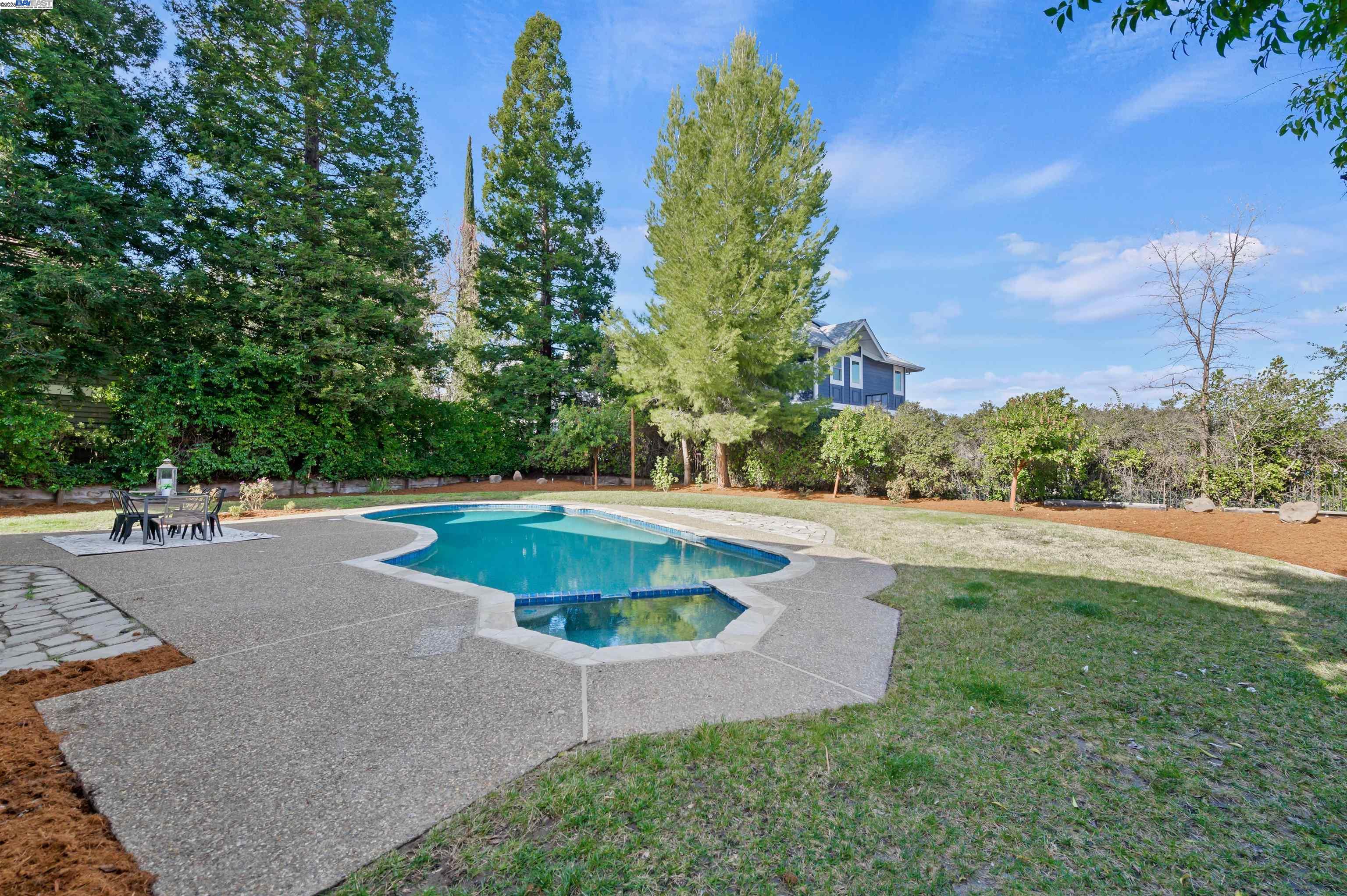 4875 Dolores Drive
